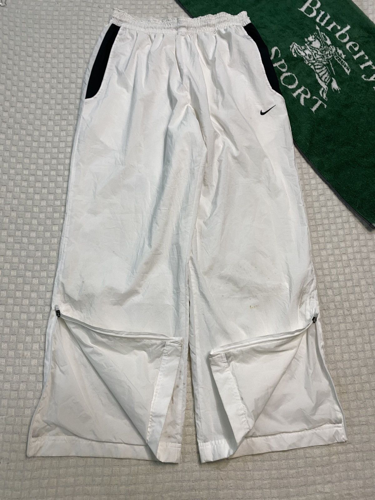 Carhartt Wip × Nike 💥 VINTAGE NIKE COURT 90S BAGGY WIDE LEG TRACK PANTS Y2K Size US 26 / EU 42 - 11 Thumbnail