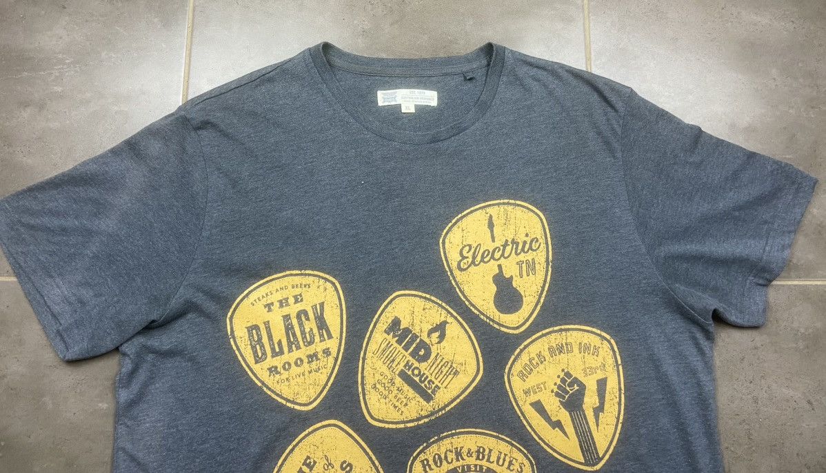 Other Vintage. Rock T-Shirt Size US XL / EU 56 / 4 - 2 Thumbnail