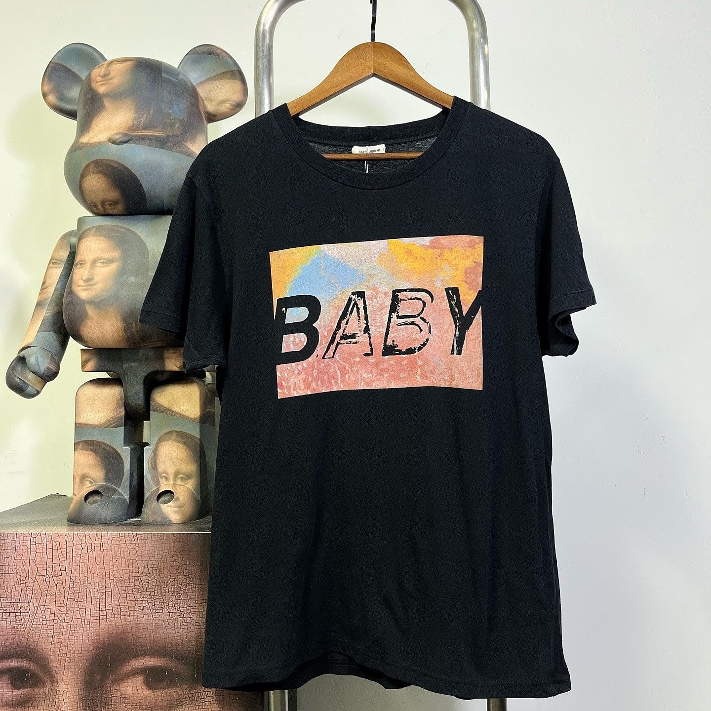 Saint Laurent Paris Saint Laurent Baby Print T-Shirt Size L Size US L / EU 52-54 / 3 - 1 Thumbnail