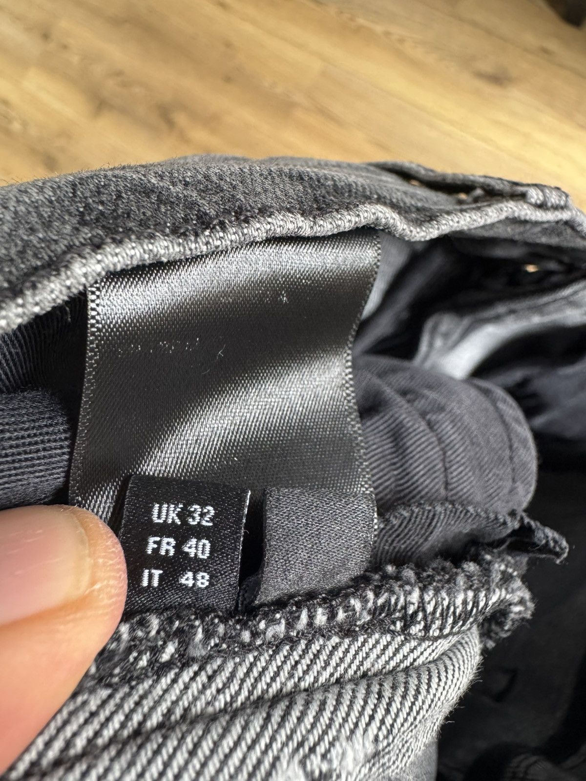 Amiri AMIRI jeans STUDY ALL PHOTOS CAREFULLY FOR TAPE MEASUREMENTS Size US 32 / EU 48 - 16 Thumbnail