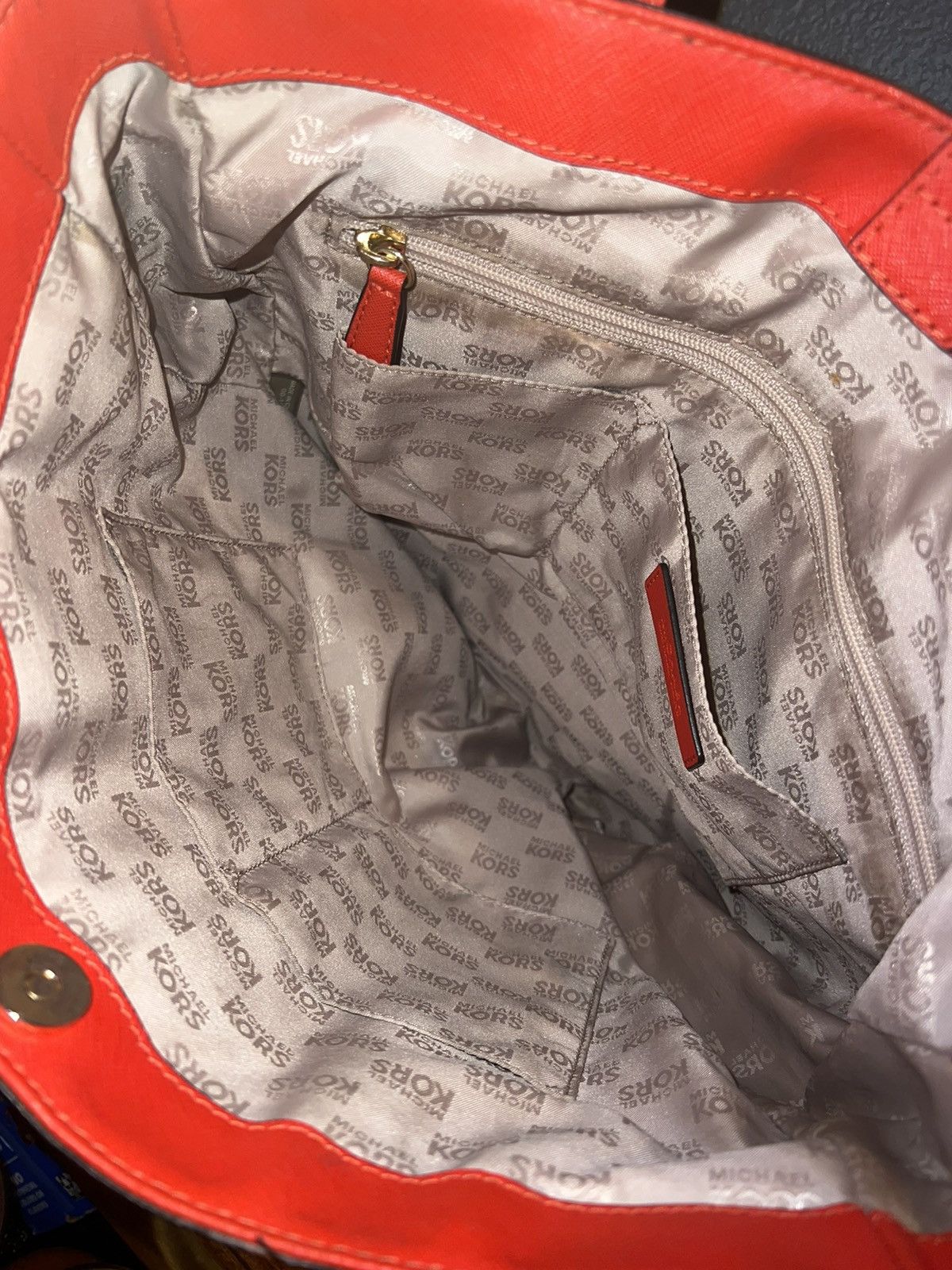 Michael Kors Michael Kors Saffiano Leather Bag Size ONE SIZE - 11 Thumbnail