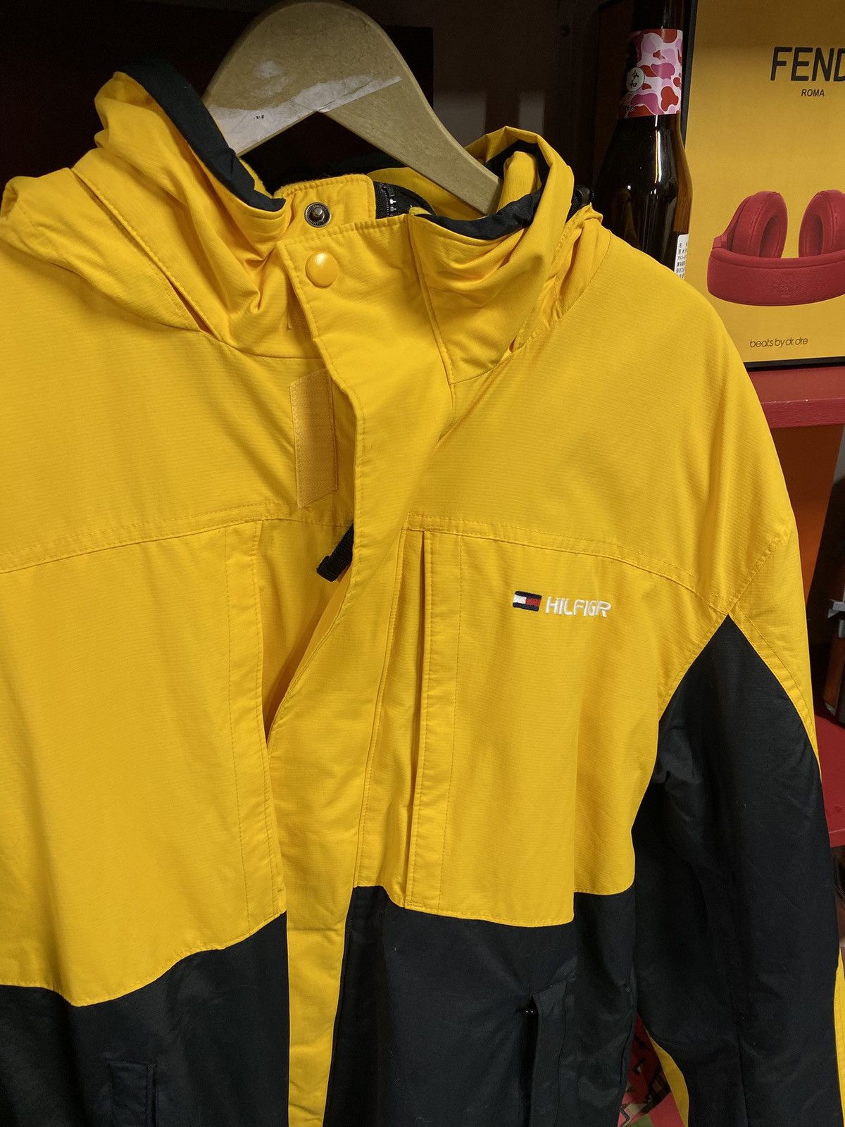 Tommy Hilfiger × Vintage Vintage Tommy Hilfiger Fullzip Jacket Adult Size Medium Size US M / EU 48-50 / 2 - 9 Thumbnail