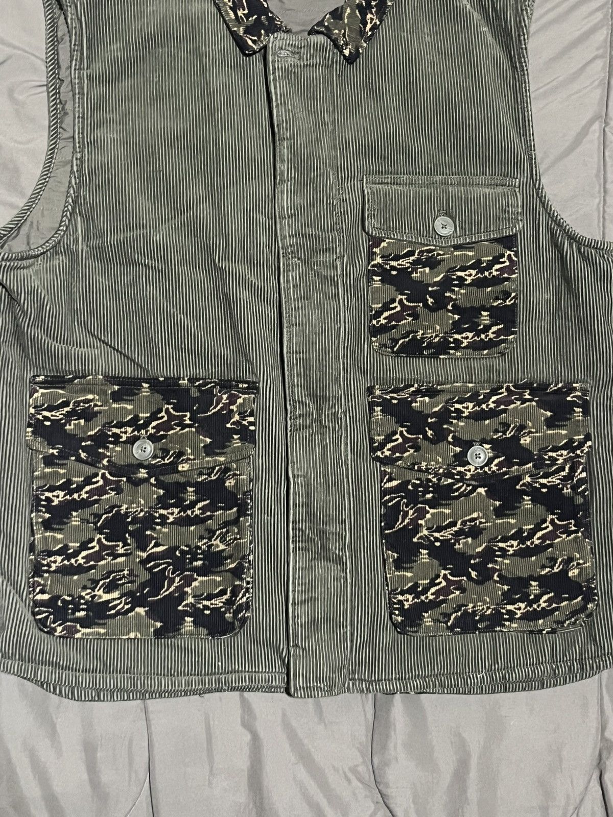 Other Olive Green / Camo Corduroy Vest Size US XL / EU 56 / 4 - 2 Thumbnail