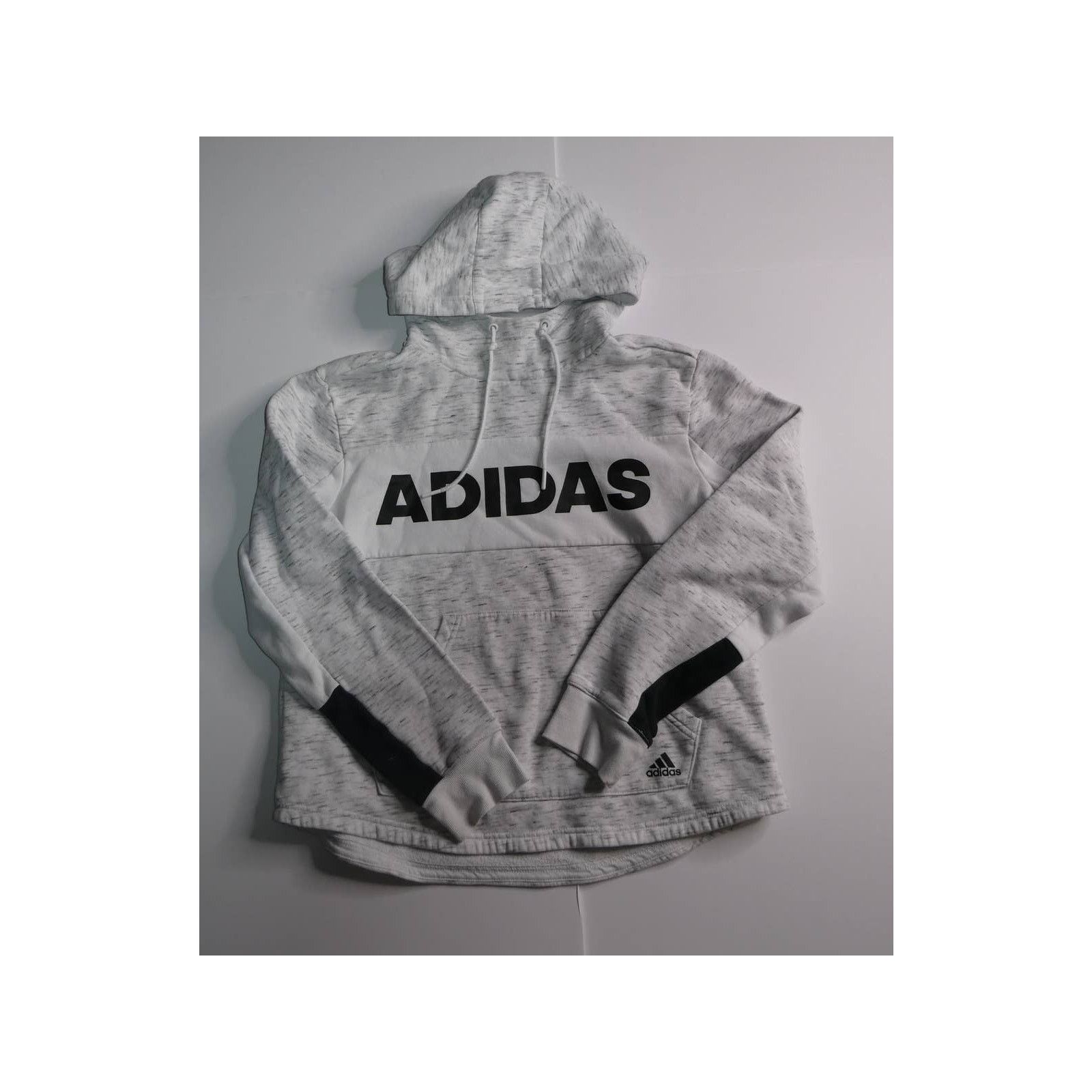 Adidas ADIDAS slightly cropped sweatshirt hoodie, white, medium Size M / US 6-8 / IT 42-44 - 1 Thumbnail