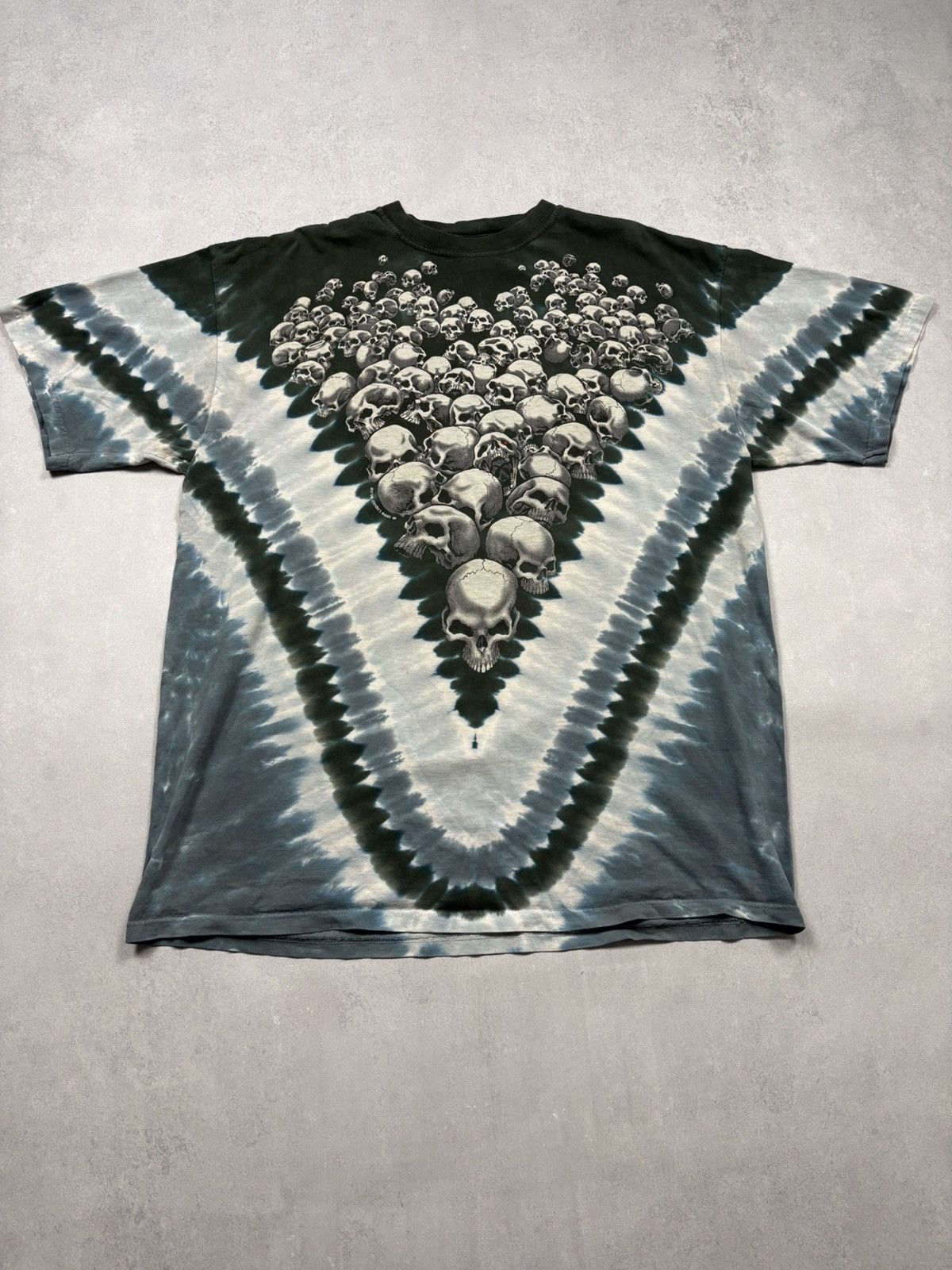 Vintage Vintage 1998 Disney Liquid Blue Skull Tie Dye T Shirt AOP XL Size US XL / EU 56 / 4 - 1 Thumbnail