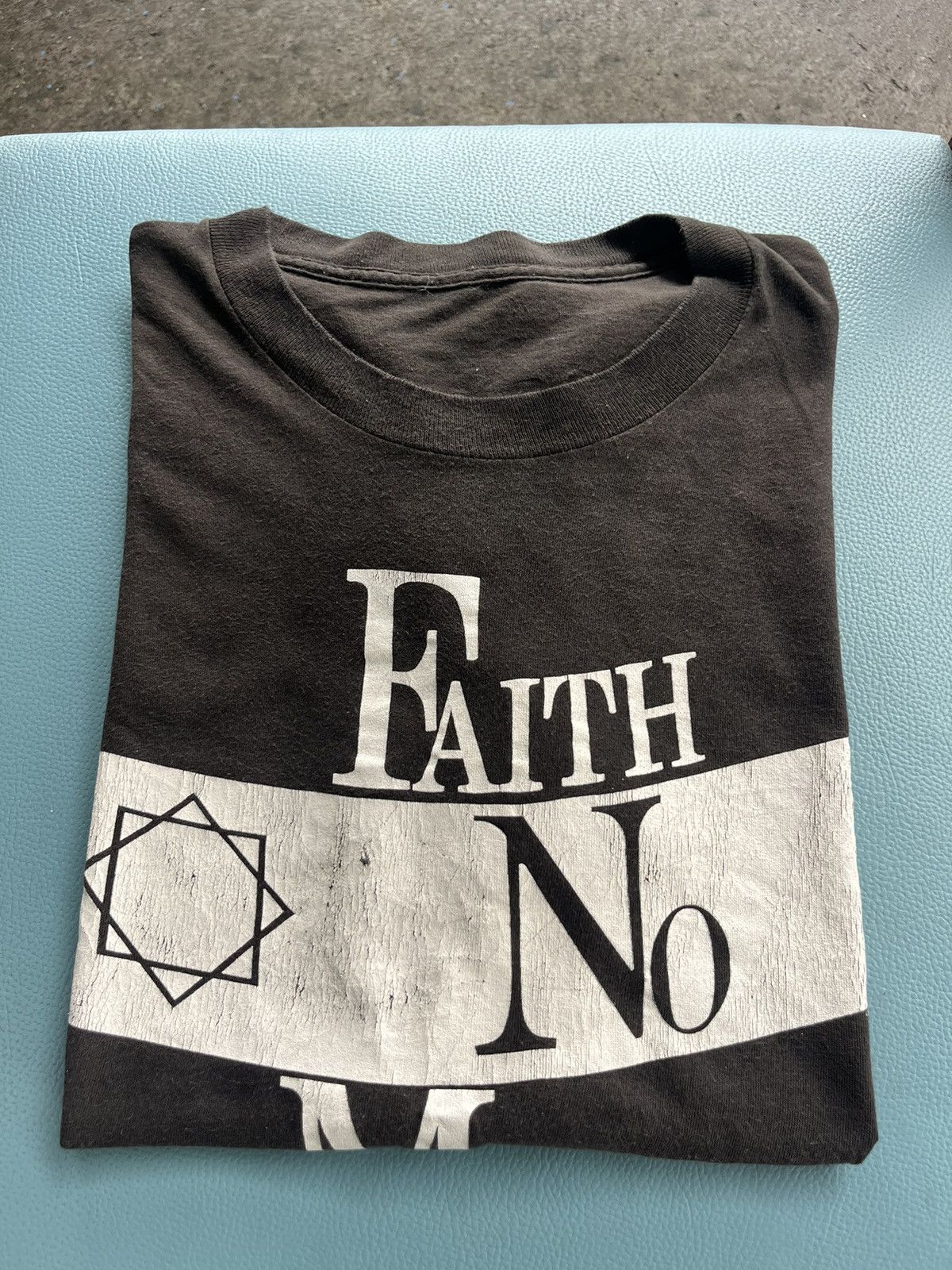 Band Tees × Vintage Vintage FAITH NO MORE 1990’s The Real Thing T-shirt Size US XL / EU 56 / 4 - 1 Thumbnail