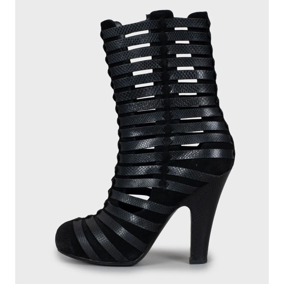 Bottega Veneta Bottega Veneta Black Suede Ankle Boots - Size 37 Size US 7 / IT 37 - 1 Thumbnail