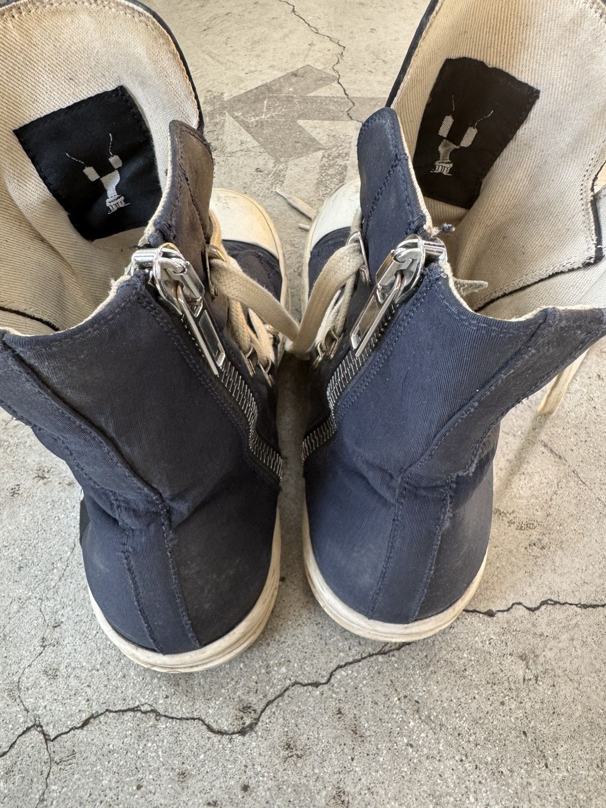 Rick Owens × Rick Owens Drkshdw RICK OWENS DRKSHDW HEXAGRAM PENTAGRAM HI TOP RAMONES Size US 9 / EU 42 - 2 Thumbnail