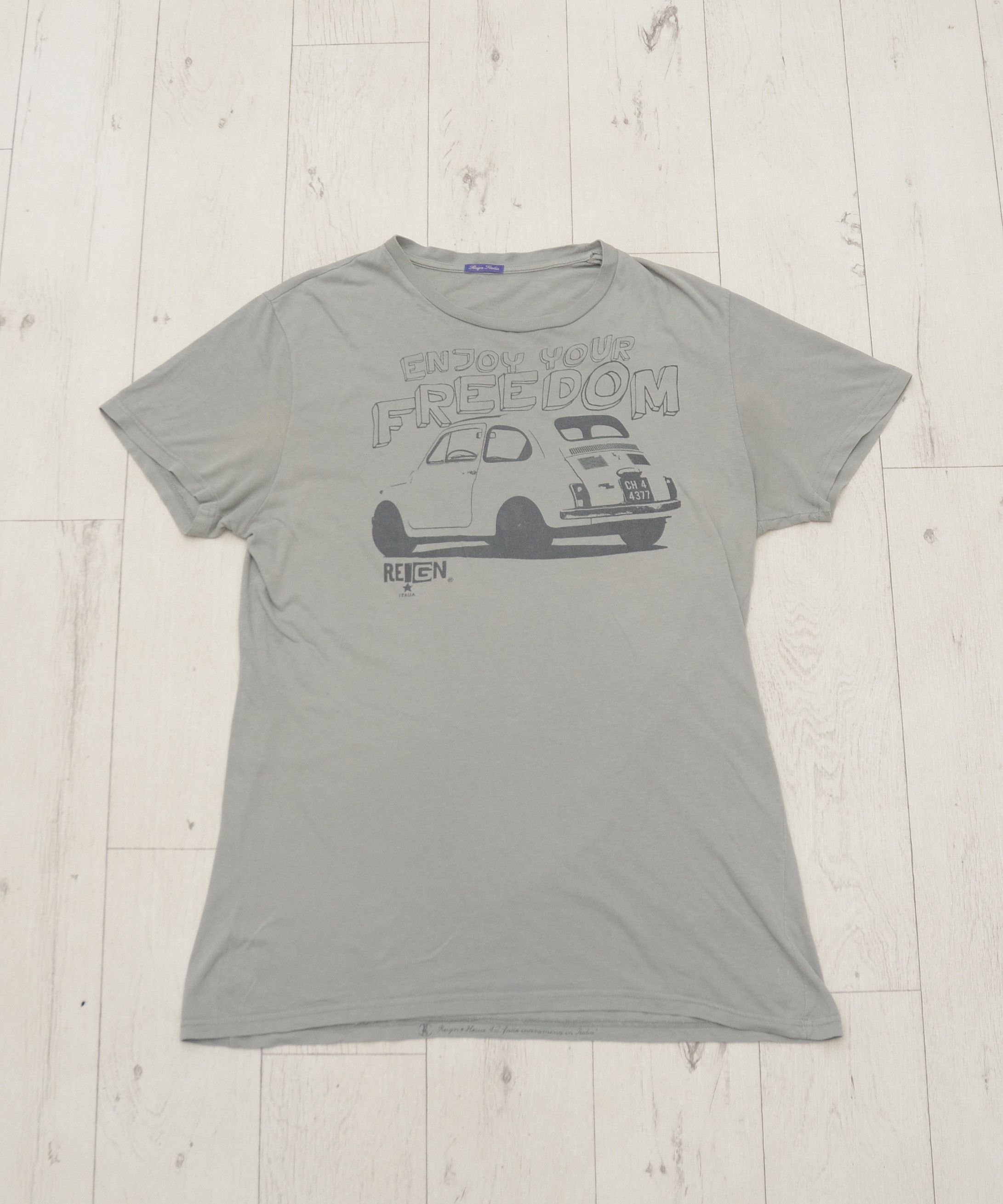 Designer Reign Italia ENJOY YOUR FREEDOM Fiat 500 print t-shirt tee Size US L / EU 52-54 / 3 - 1 Thumbnail
