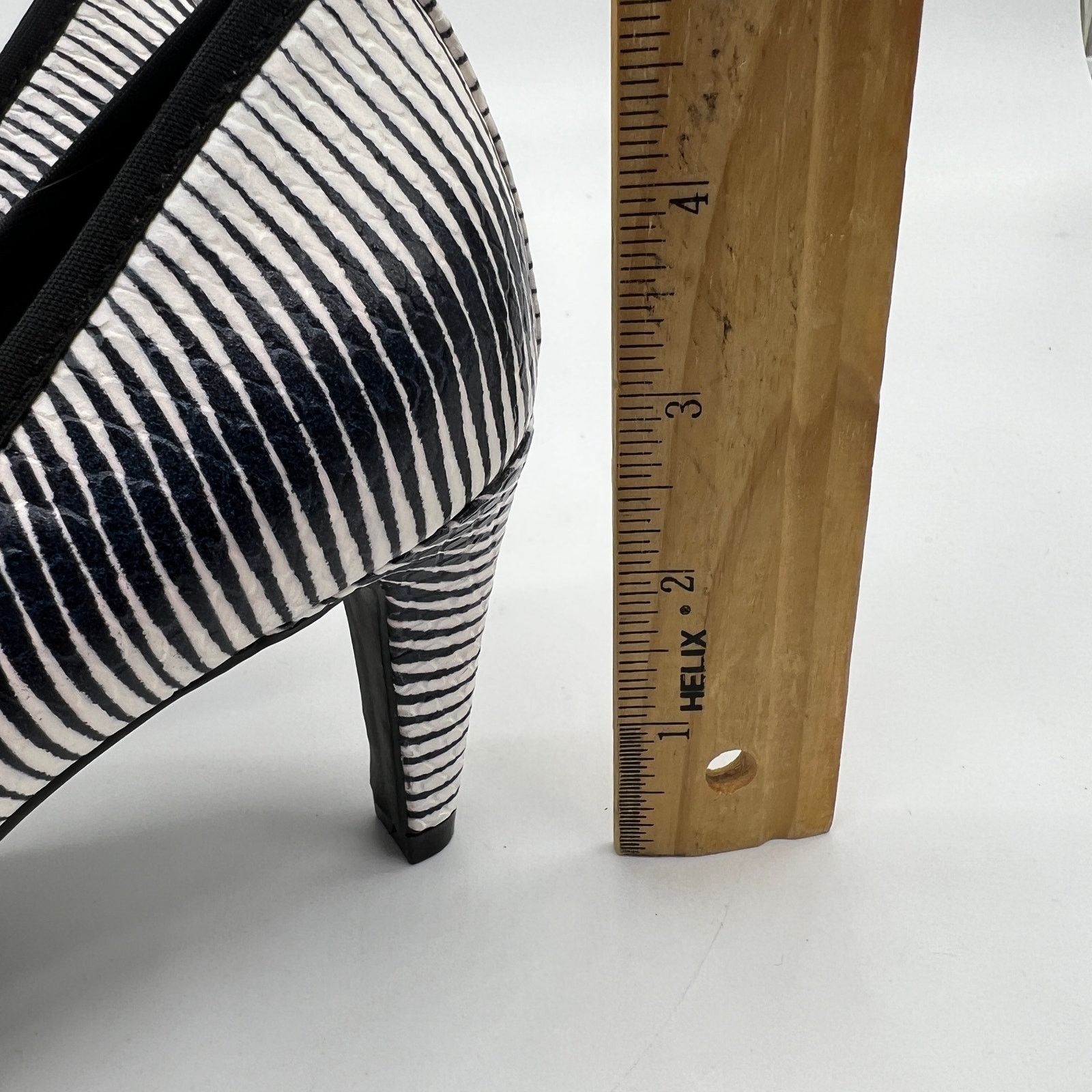 Other Lori Goldstein Collection Novelty Pumps Size 8 M Size US 8 / IT 38 - 9 Thumbnail