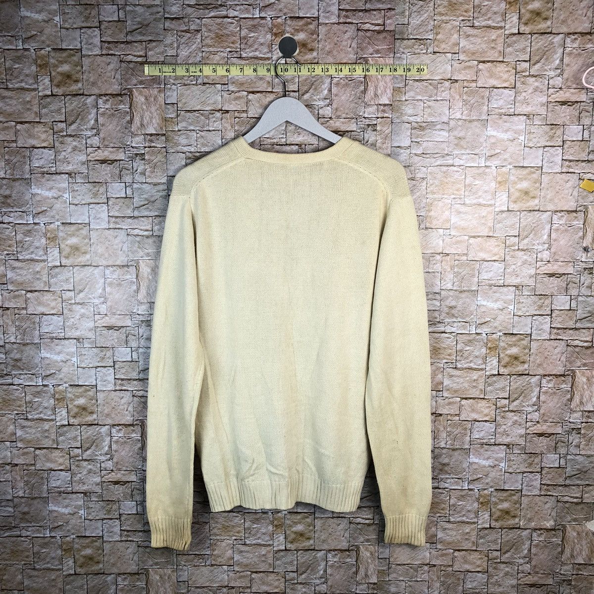 Disney Disney White vintage Cardigan Knitwear #A1079 Size US L / EU 52-54 / 3 - 13 Thumbnail