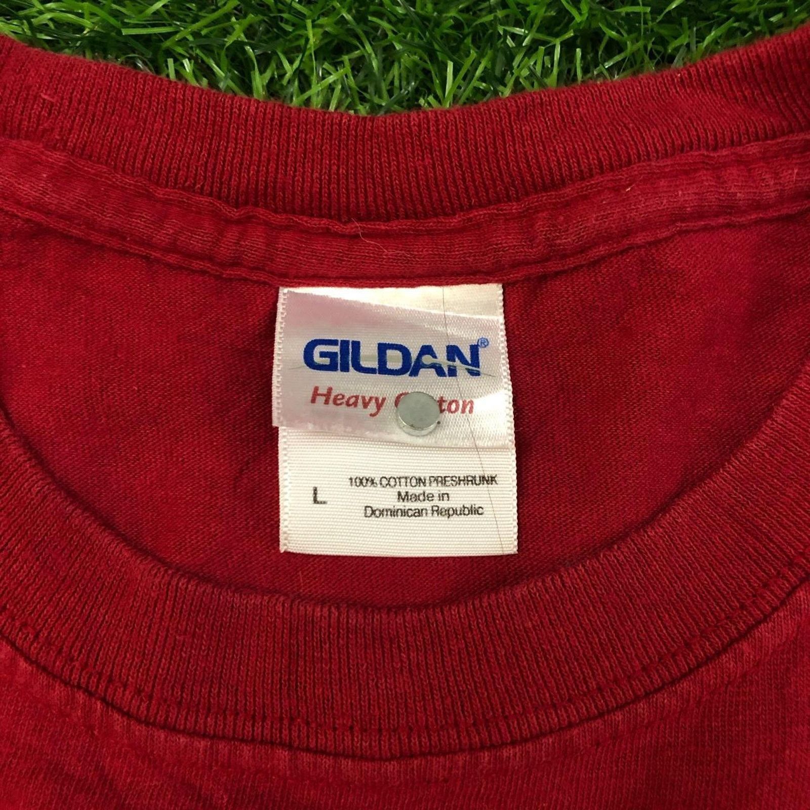 Gildan Men’s Maroon ‘Redfield Rocks’ Graphic Tee Size US L / EU 52-54 / 3 - 4 Thumbnail