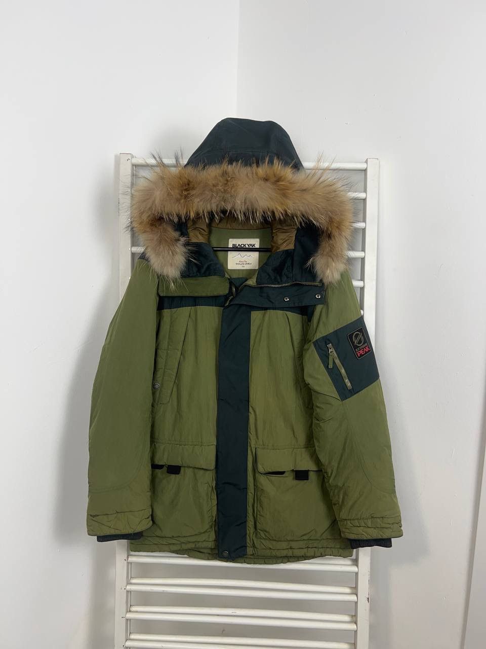 BLACKYAK BlackYak Extreme Peak Down Parka Size US L / EU 52-54 / 3 - 1 Thumbnail