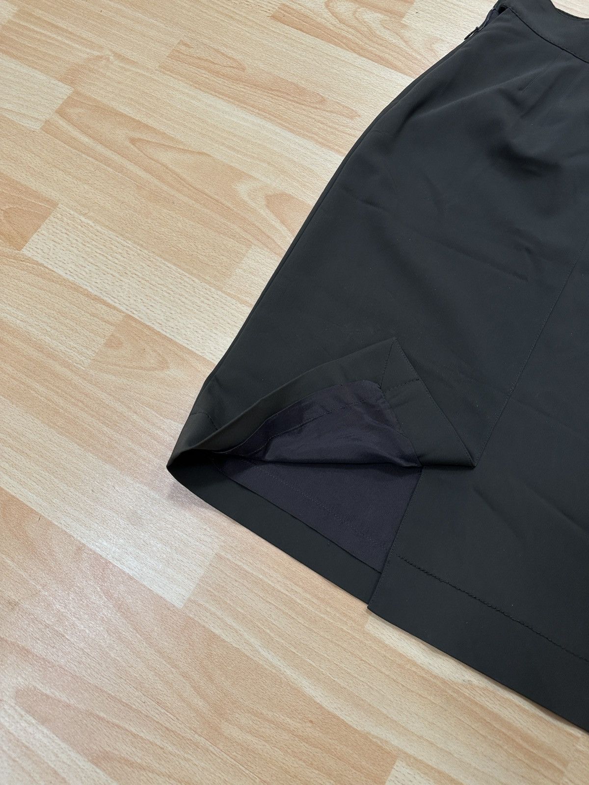 Prada Vintage 90s Prada Skirt Midi Zip Olive Made in Italy Fade Size 34" / US 12 / IT 48 - 9 Thumbnail