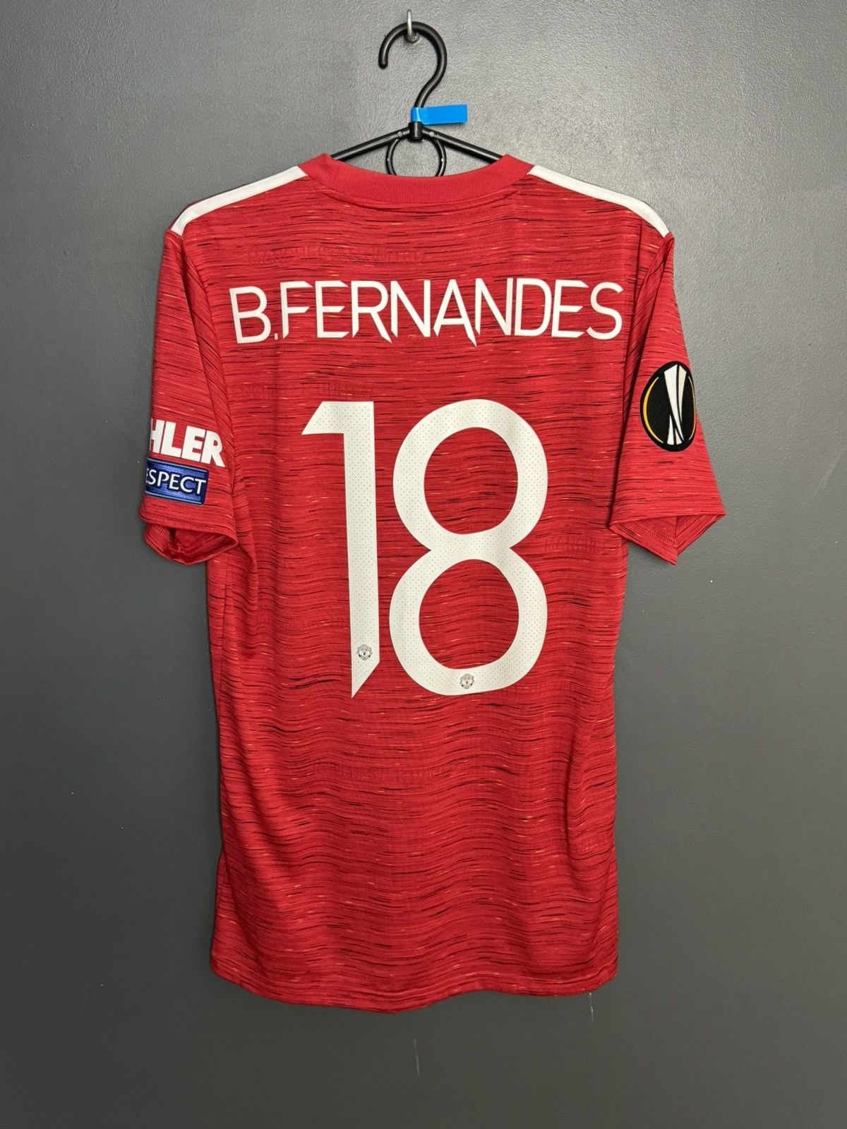 Adidas Manchester United 20/21 Home B. Fernandes Football Jersey Size US S / EU 44-46 / 1 - 1 Thumbnail
