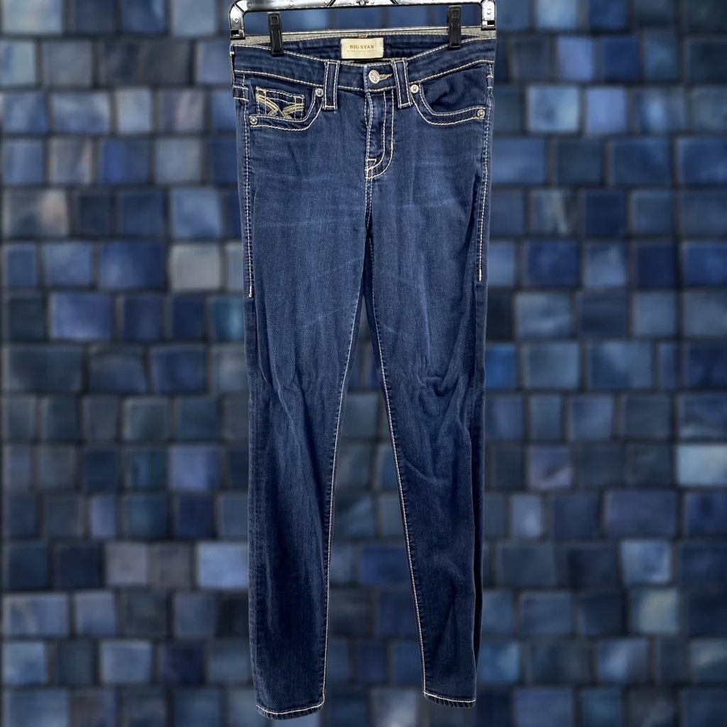 Vintage BIG STAR Dana Curvy Skinny Jeans Womens SZ 27 Denim Blue Straight Leg Mid Rise 5-Pocket Modern Boyfriends? Size 27" / US 4 / IT 40 - 1 Thumbnail