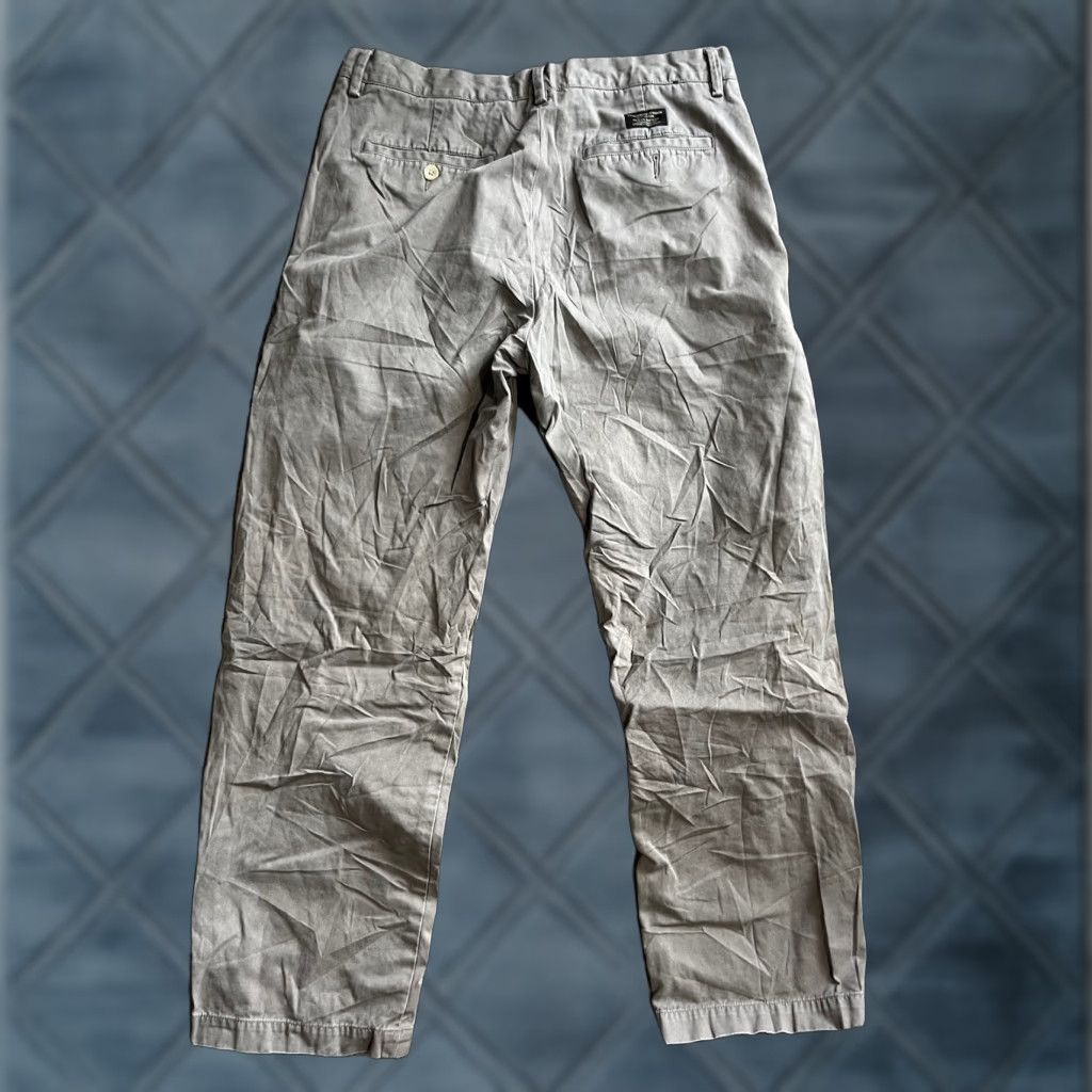 Banana Republic Banana Republic Mens Straight Fit Gavin Chino Pants 36x32 Gray Distressed Size US 36 / EU 52 - 1 Thumbnail