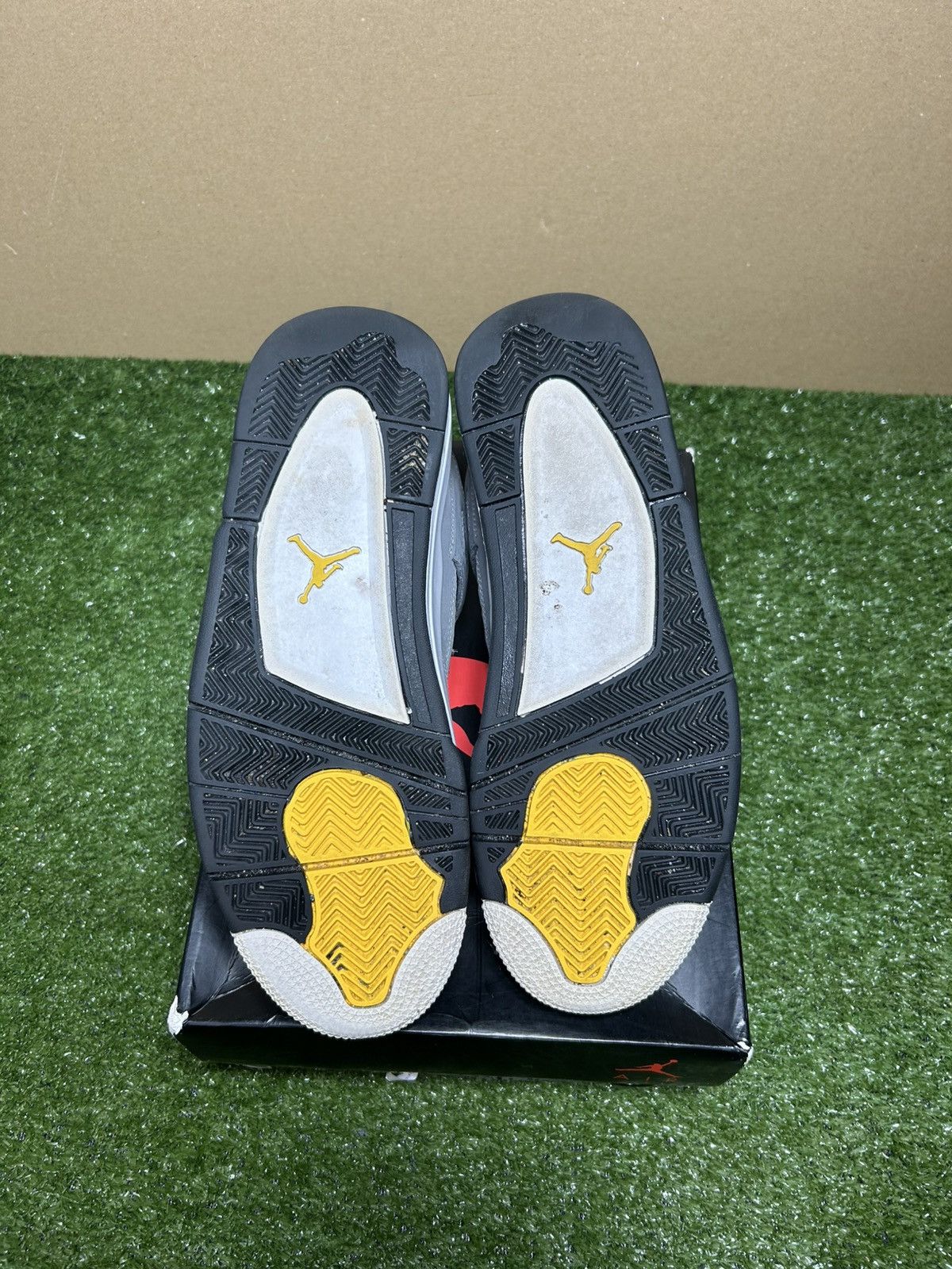 Jordan Brand Jordan 4 Cool Grey Size US 10.5 / EU 43-44 - 9 Thumbnail
