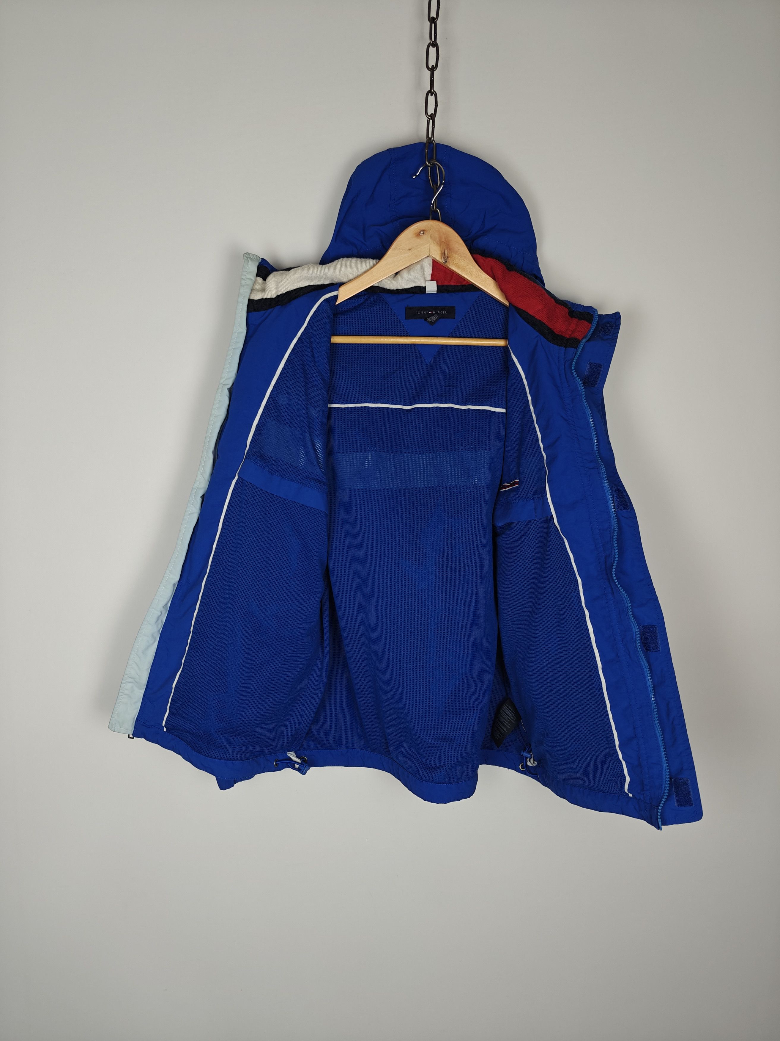 Tommy Hilfiger Tommy Hilfiger Jacket Zip Hooded Blue size M Size US M / EU 48-50 / 2 - 11 Thumbnail