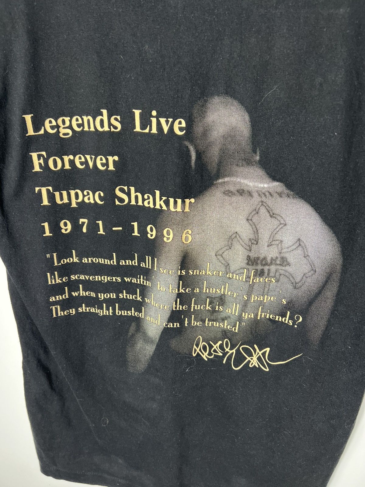 Band Tees RARE Vintage 90s Rap tee Tu Pac T-Shirt Size US M / EU 48-50 / 2 - 7 Thumbnail