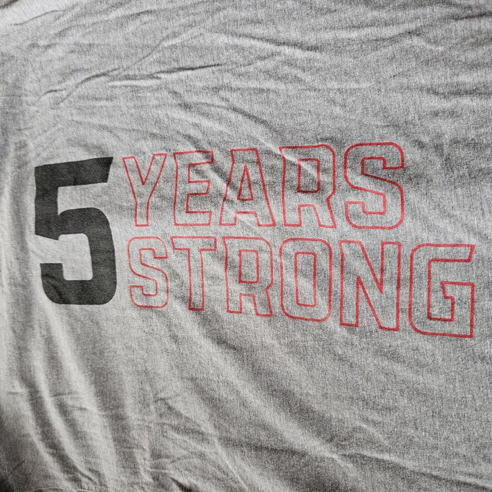 Designer The Rack ATL 5 Years Strong T-shirt Size US L / EU 52-54 / 3 - 7 Thumbnail