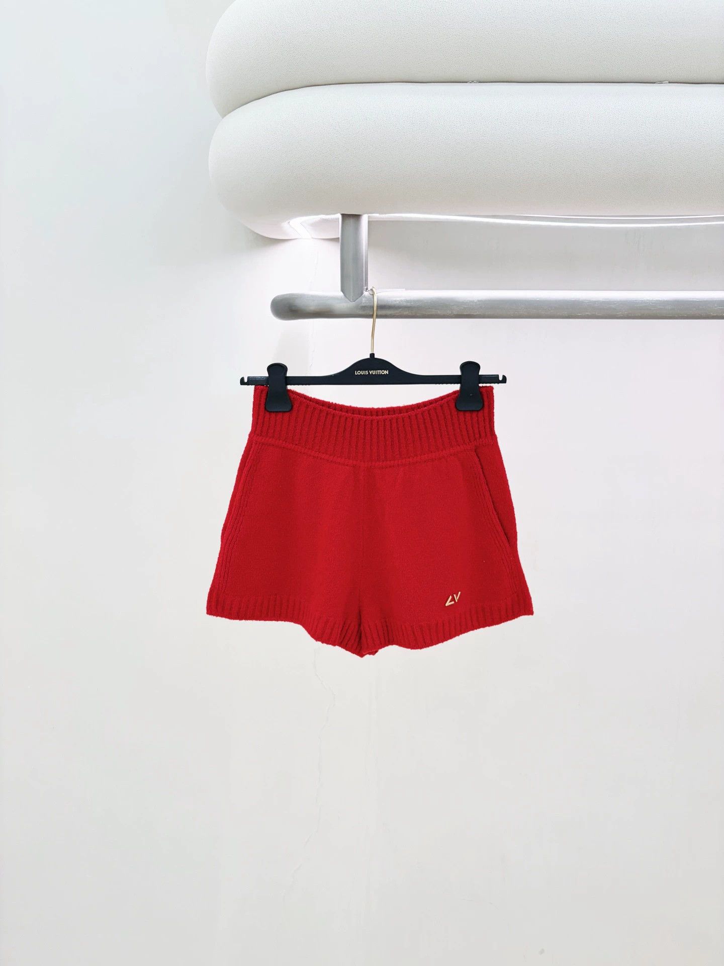 Louis Vuitton LV 99 New Red Cashmere Shorts M Size 27" / US 4 / IT 40 - 1 Thumbnail