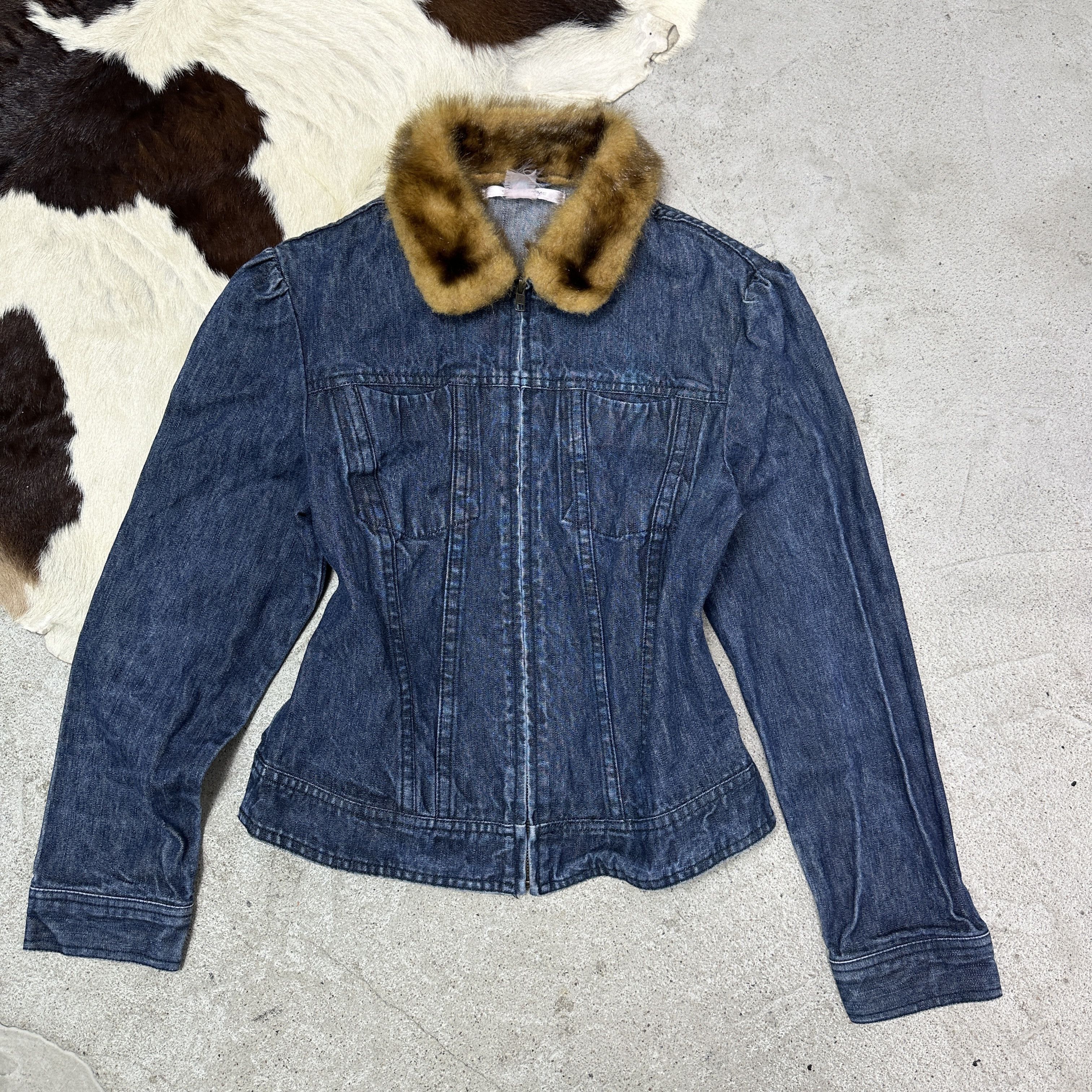 Vintage Vintage Denim Casual Faux Fur Collar Jeans Jacket 00s Size S / US 4 / IT 40 - 2 Thumbnail