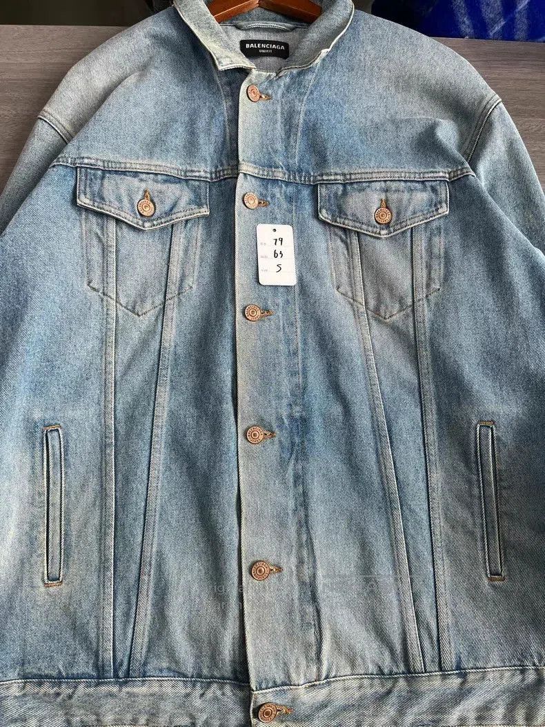 Balenciaga Balenciaga Washed Denim Jacket OS. Size US S / EU 44-46 / 1 - 7 Thumbnail
