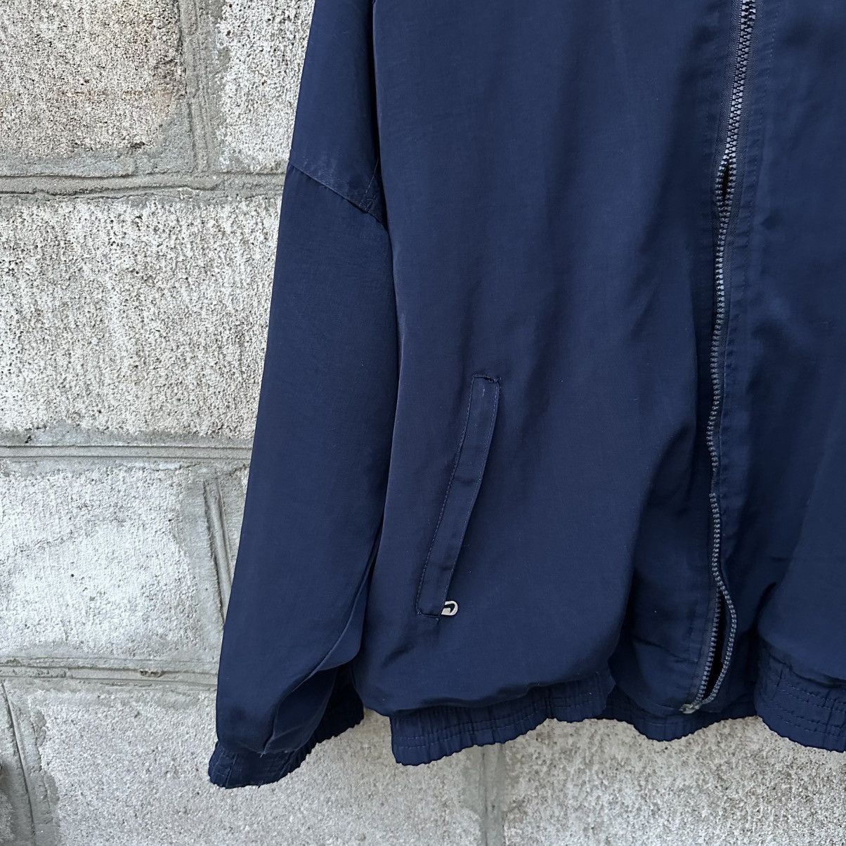 Nike Vintage Nike Zip Jacket Size L Dark Blue 00s USA Size US L / EU 52-54 / 3 - 6 Thumbnail