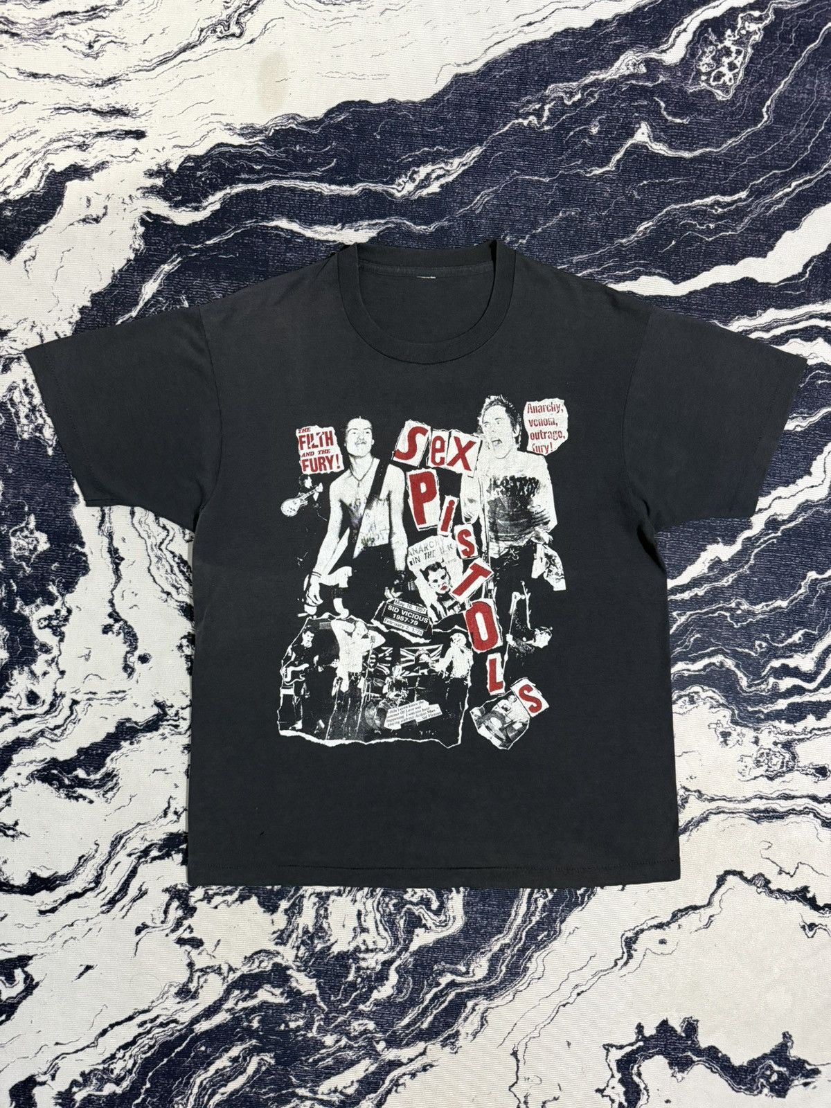 Band Tees Vintage sex pistols the filth & the fury 1980 tshirt Size US M / EU 48-50 / 2 - 4 Thumbnail