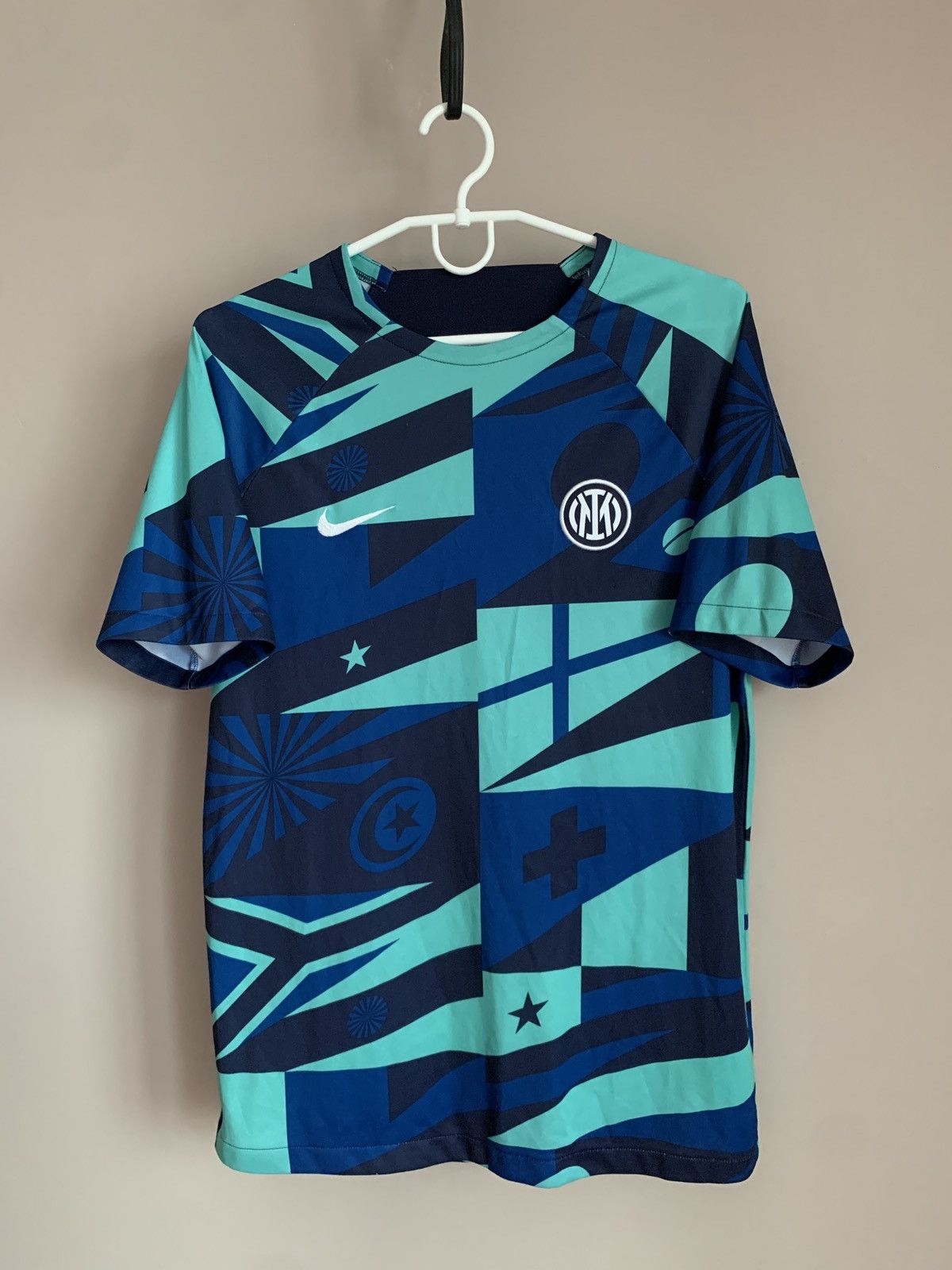 Nike Inter Milan 22/23 Football Shirt Nike Soccer Jersey Size M Size US M / EU 48-50 / 2 - 1 Thumbnail