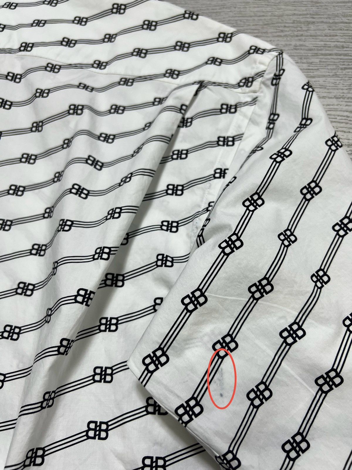 Balenciaga Balenciaga - S/S 20 - Double B Full Print Collar White Shirt Size US S / EU 44-46 / 1 - 14 Thumbnail