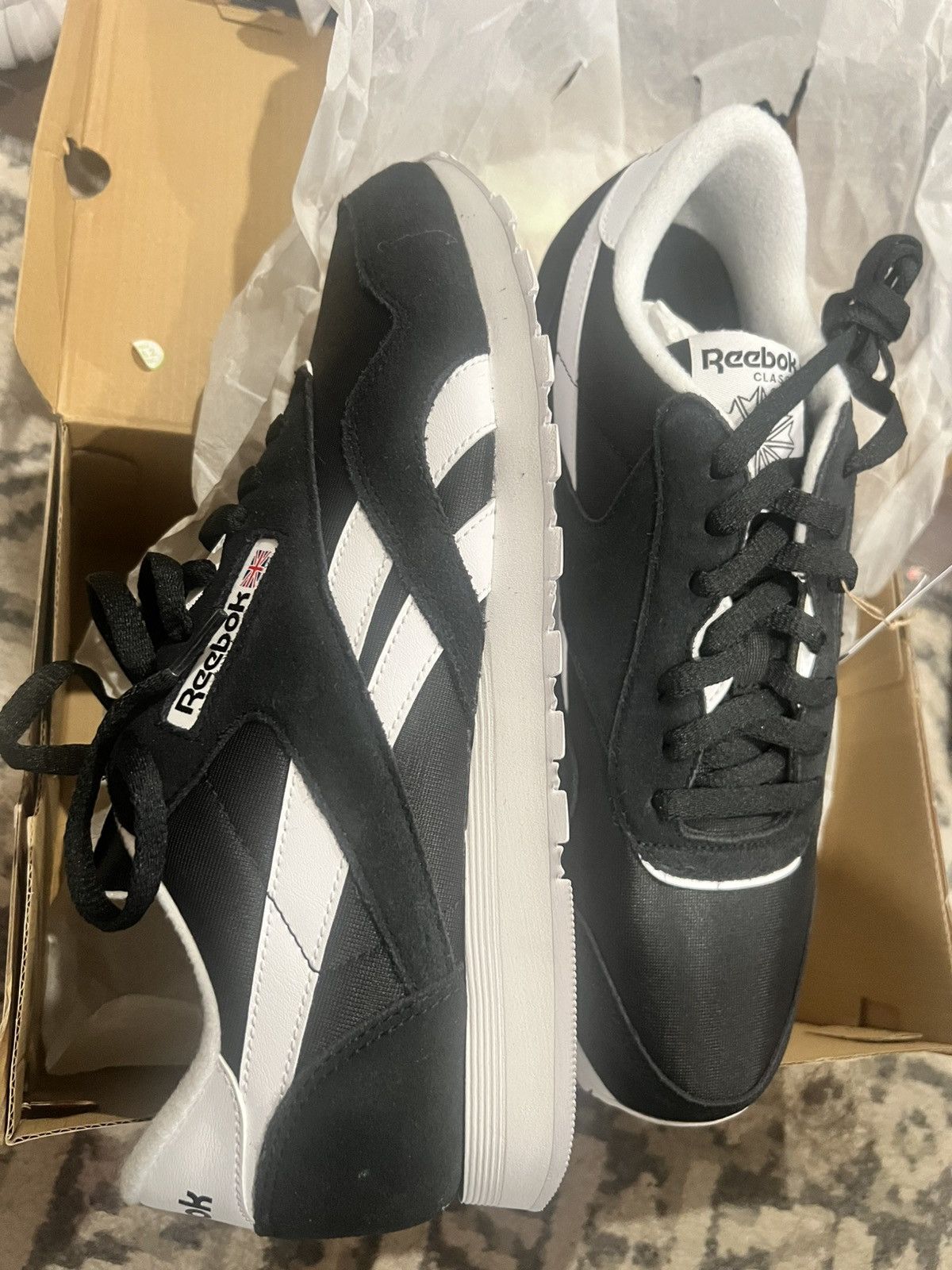Reebok Reebok black classics Size US 12 / EU 45 - 4 Thumbnail
