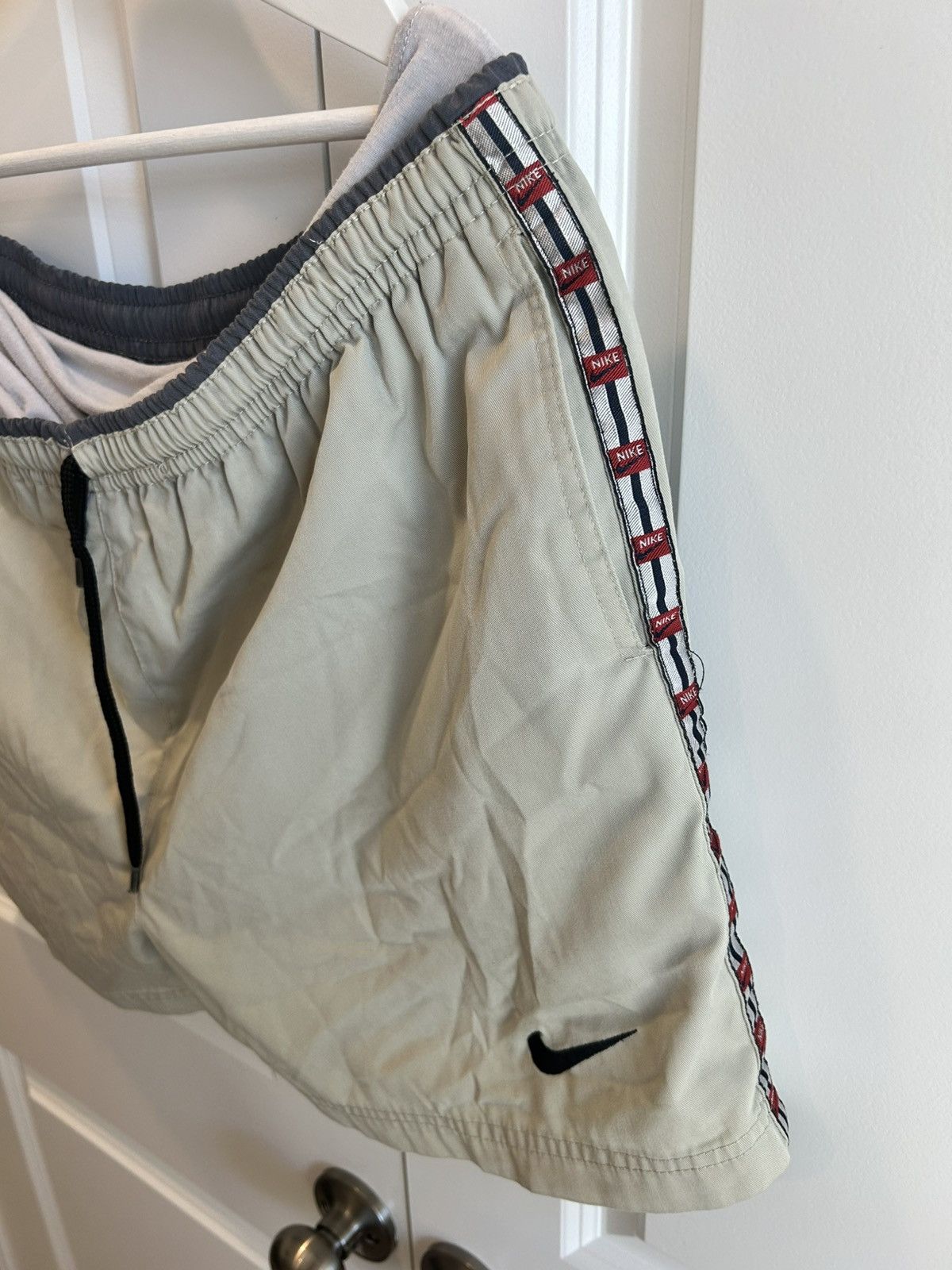 Nike Nike vintage sport shorts Size US 42 / EU 58 - 2 Thumbnail