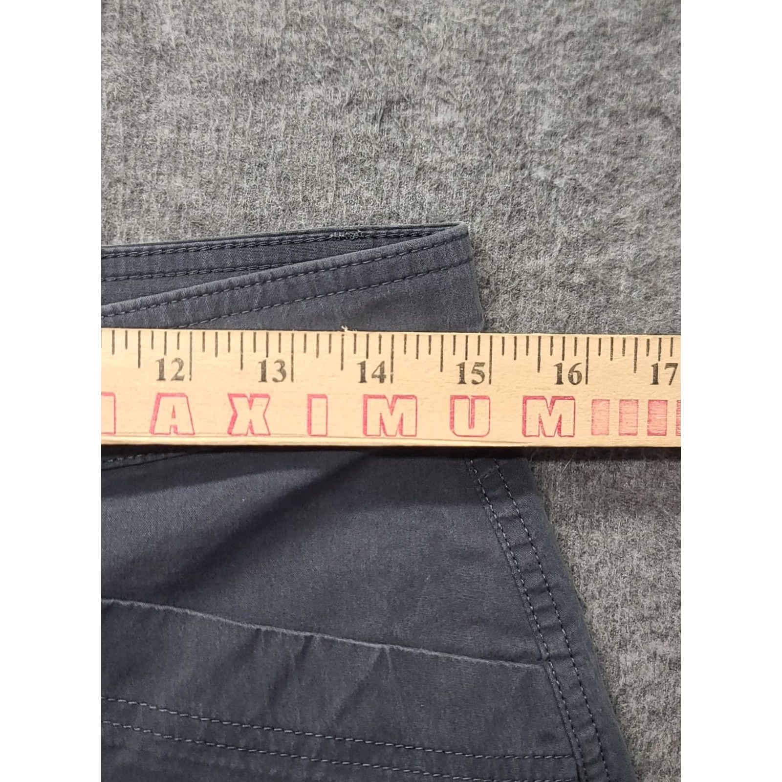 Eddie Bauer Eddie Bauer Capris Womens 8 Capri Pants Flat Front Twill Cotton Nylon Spandex 24 Inseam Gray Size ONE SIZE - 3 Thumbnail
