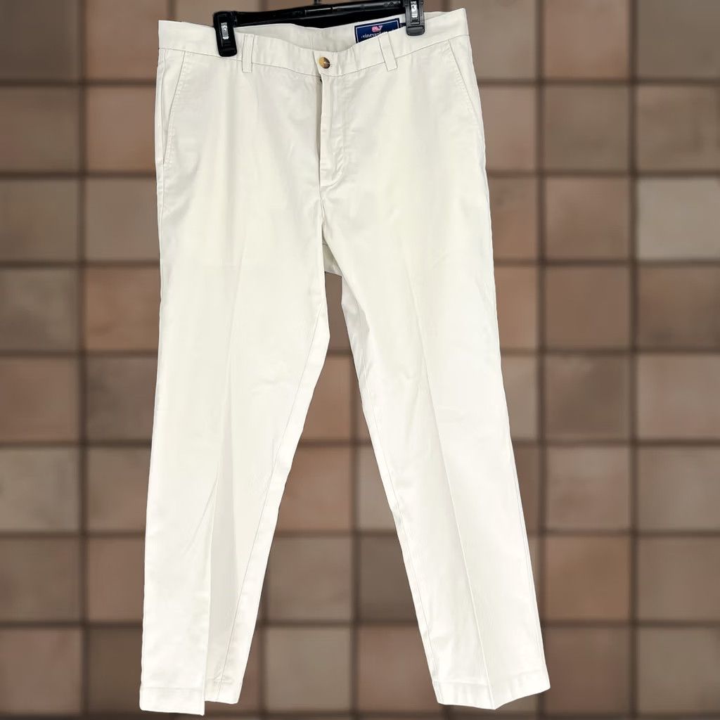 Vineyard Vines Vineyard Vines Breaker Pant Mens 36x30 Khaki Tan Chino Flat Front Straight Leg Regular Waist 36 Beige Logo Pocket Pants Size US 36 / EU 52 - 1 Thumbnail
