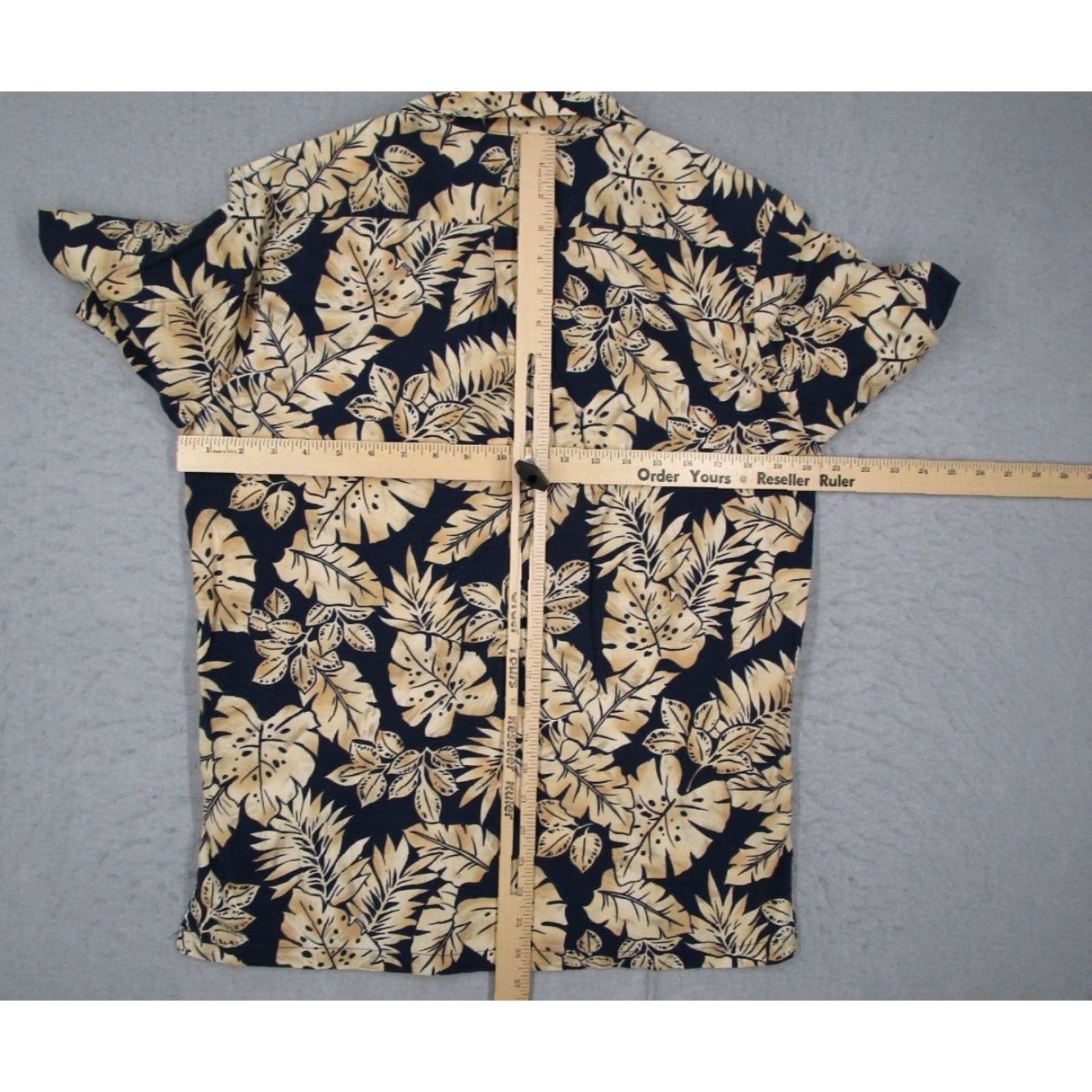 Tori Richard VINTAGE Tori Richard Shirt Men M Beige Palms Button Up Hawaiian Made in USA Size US M / EU 48-50 / 2 - 5 Thumbnail