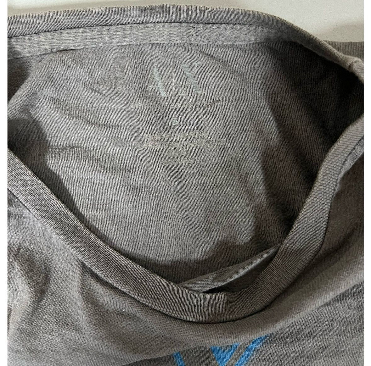 Armani Exchange Armani Exchange Gray Blue Logo Graphic T-Shirt Top Size S 💙🩶 Size S / US 4 / IT 40 - 3 Thumbnail