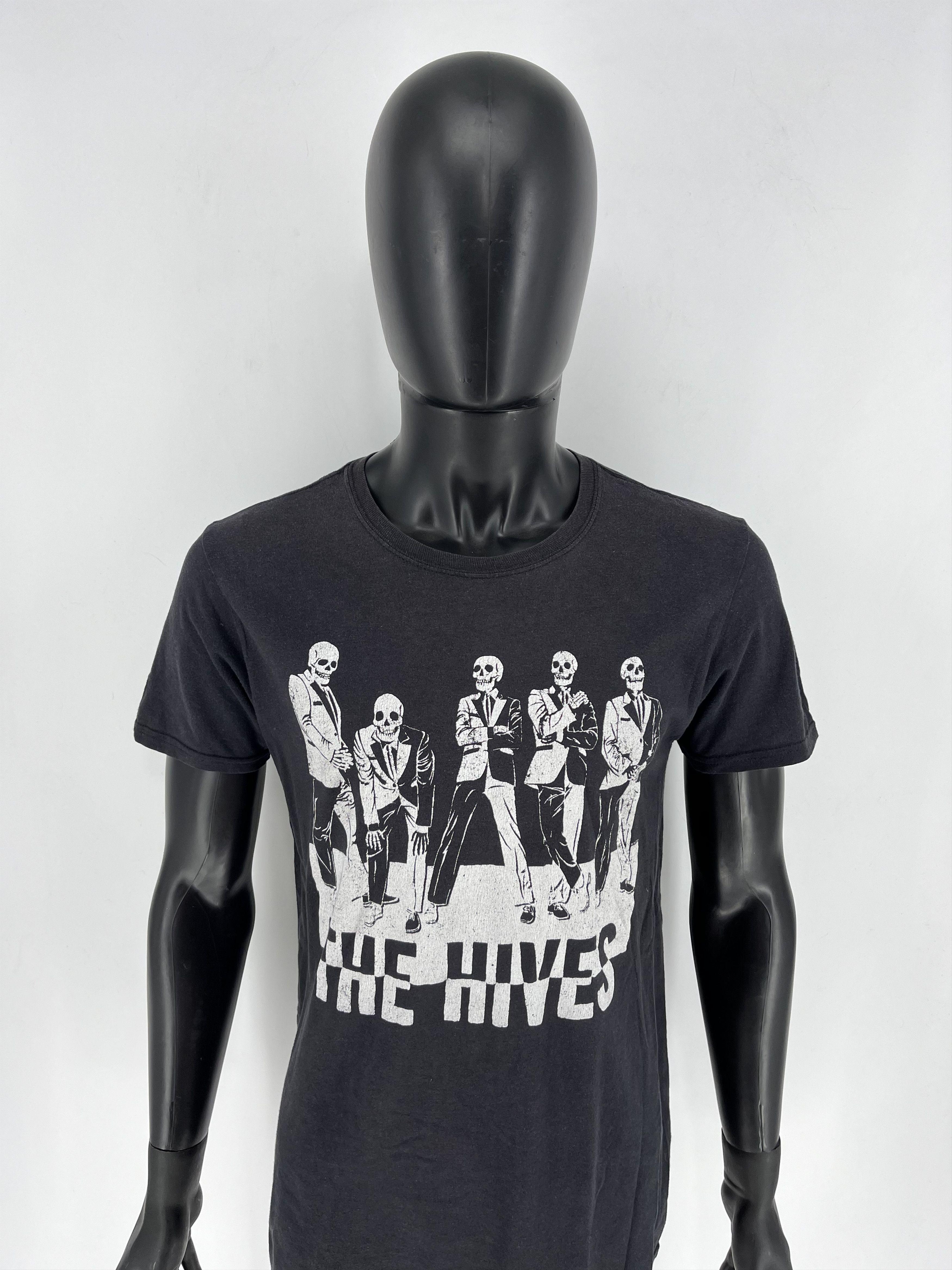 Band Tees × Vintage The Hives Tee Indie Rock Vintage Band Tees The Strokes Oasis Size US M / EU 48-50 / 2 - 5 Thumbnail
