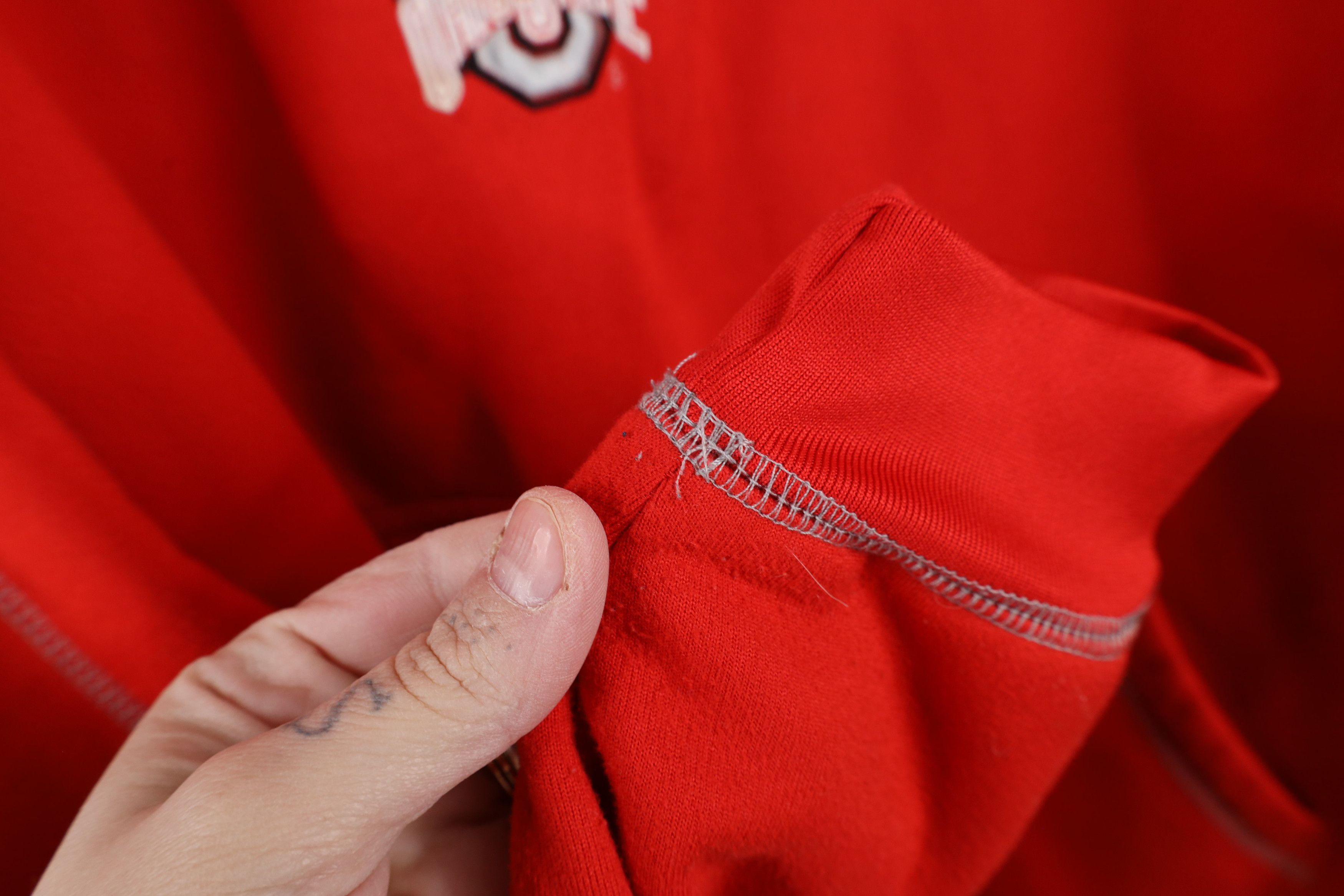 Vintage Vintage 90s Ohio State University Hoodie Sweatshirt Red Size US XL / EU 56 / 4 - 8 Thumbnail