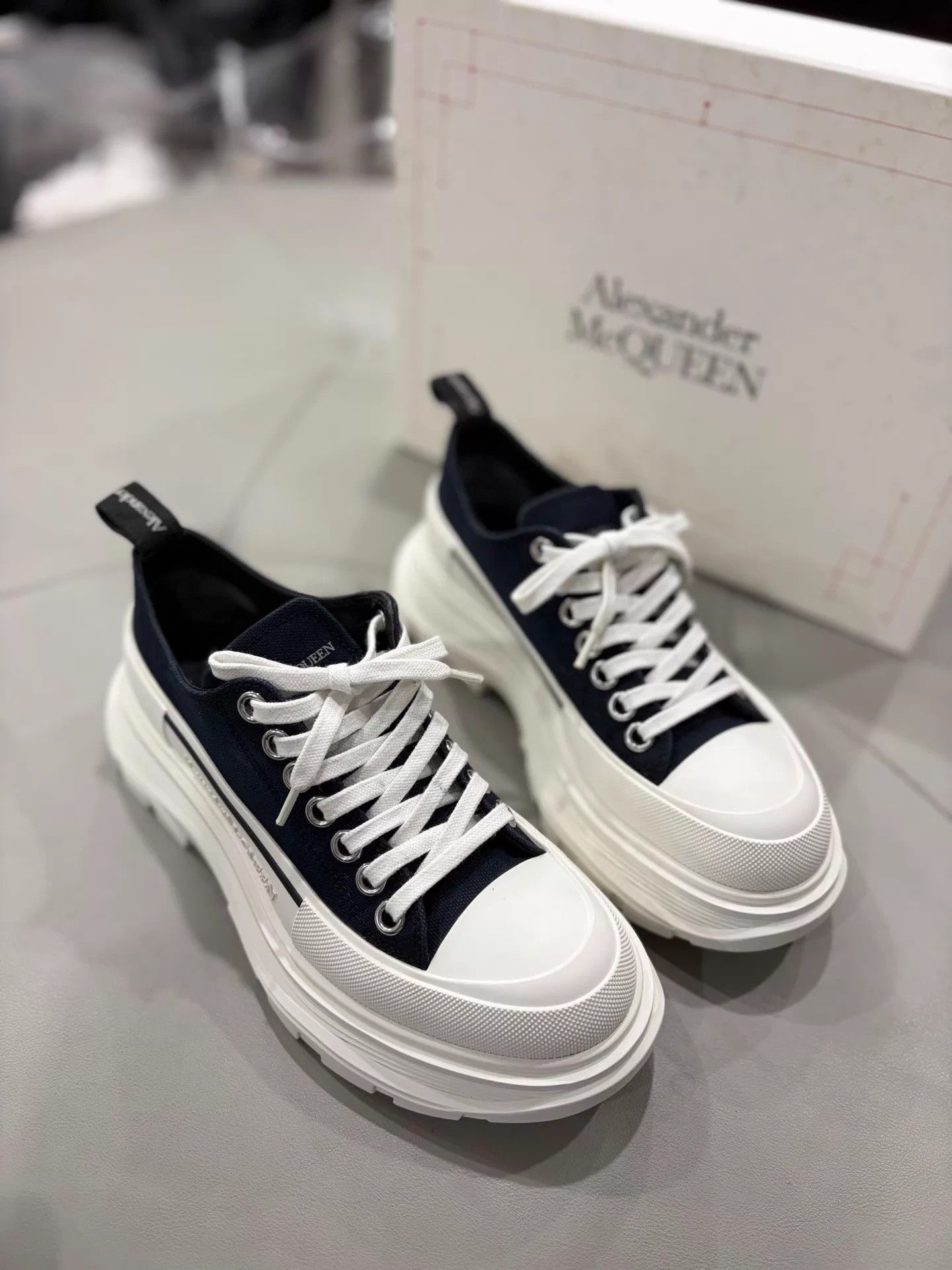 Alexander McQueen McQueen celebrity panda colorblock dad sneakers 37 Size US 6.5 / IT 36.5 - 3 Thumbnail