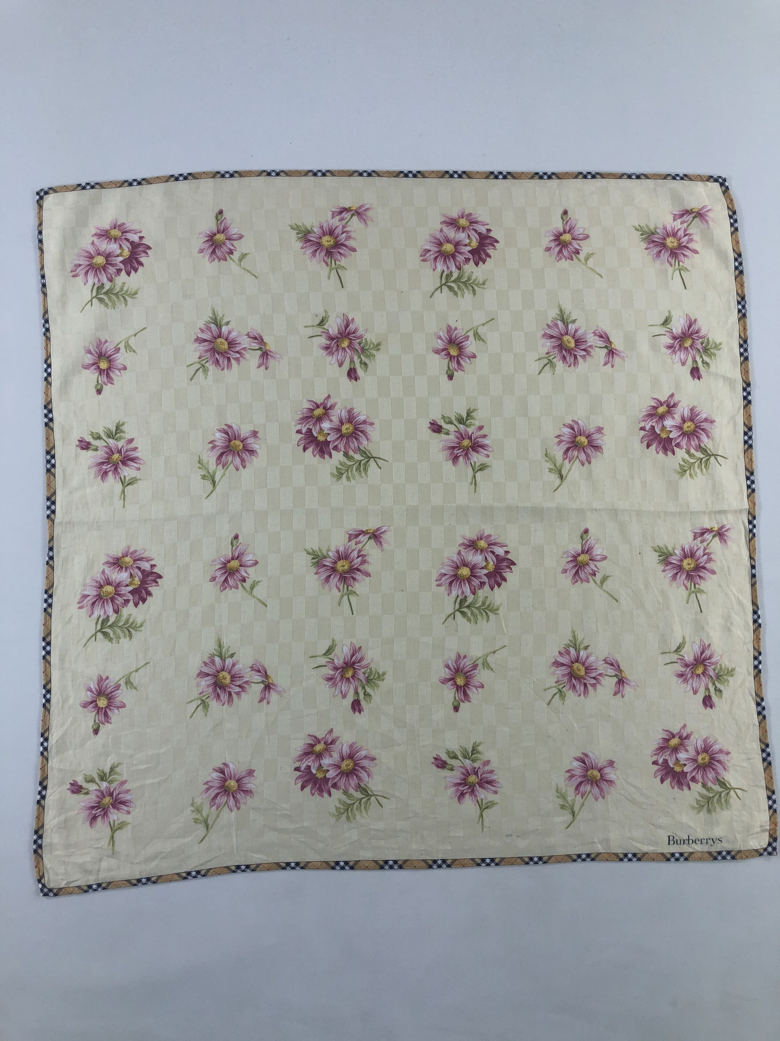 Burberry Burberry Handkerchief / Bandana / Neckerchief Size ONE SIZE - 2 Thumbnail