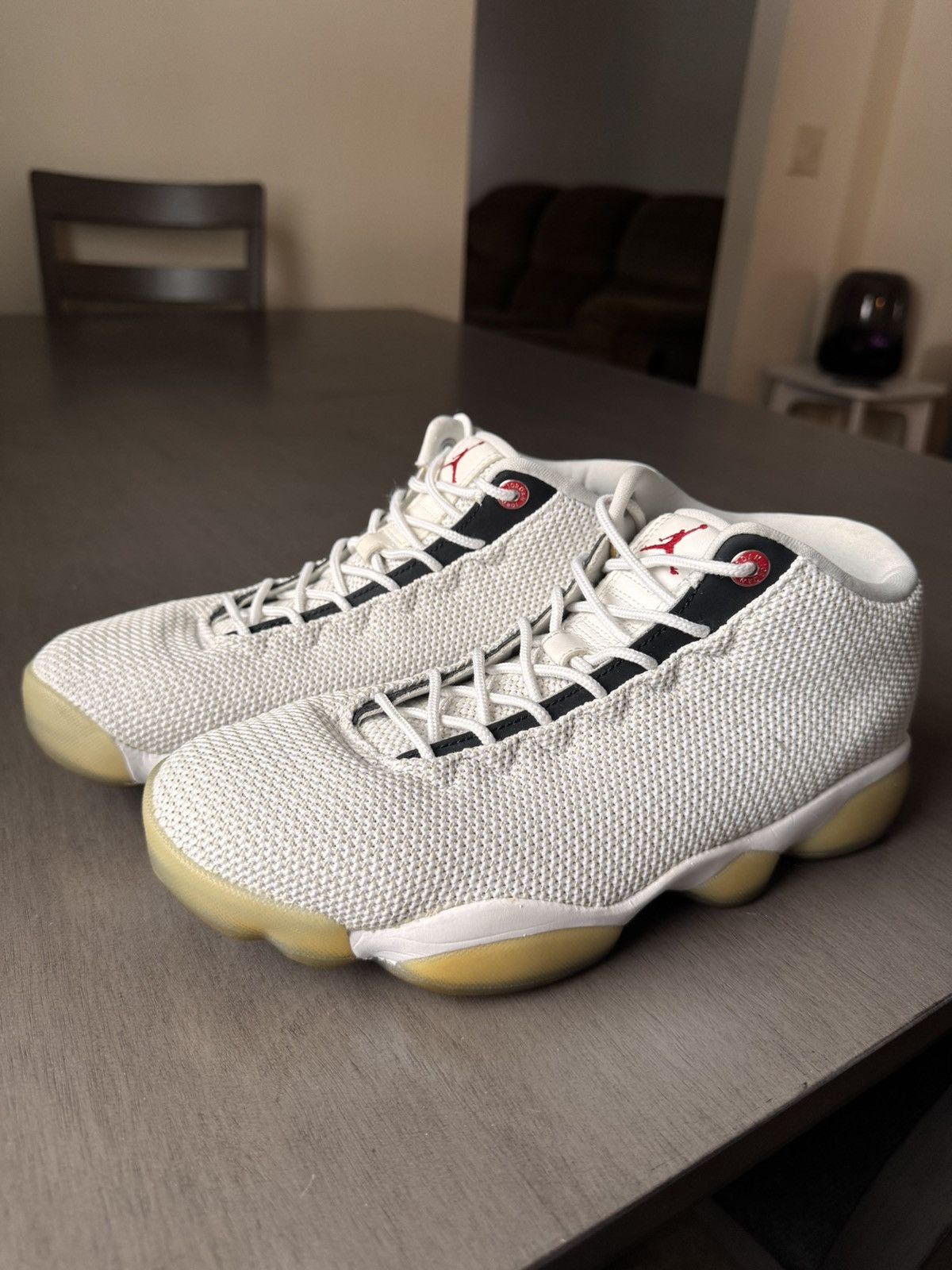 Jordan Brand Air Jordan Future White Size US 8.5 / EU 41-42 - 2 Thumbnail