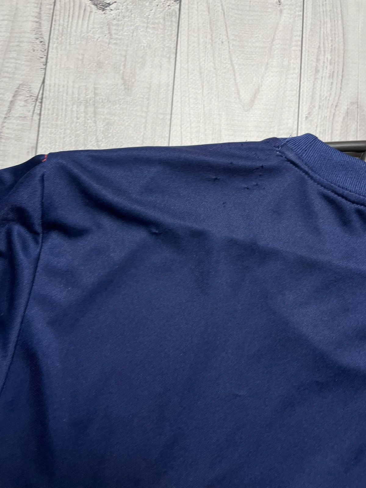 Vintage Vintage England Soccer jersey size L big logo Size US L / EU 52-54 / 3 - 8 Thumbnail