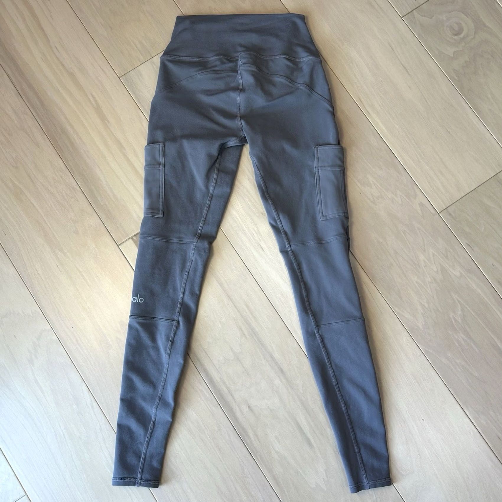 Alo VINTAGE Alo High Waist Cargo Legging Gray Women’s XS Size 26" / US 2 / IT 38 - 3 Thumbnail