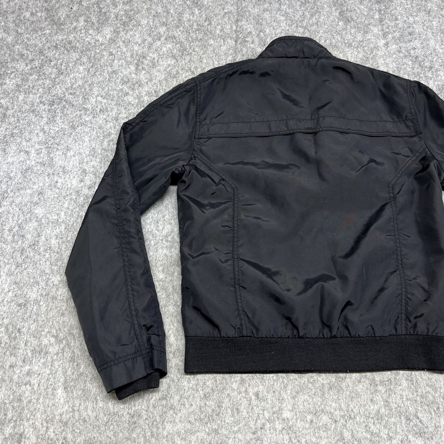 H&M H&M Jacket Mens 38 R Black Lightweight Bomber Full Zip Pockets Stand Collar Fall Size US XXS / EU 40 - 7 Thumbnail