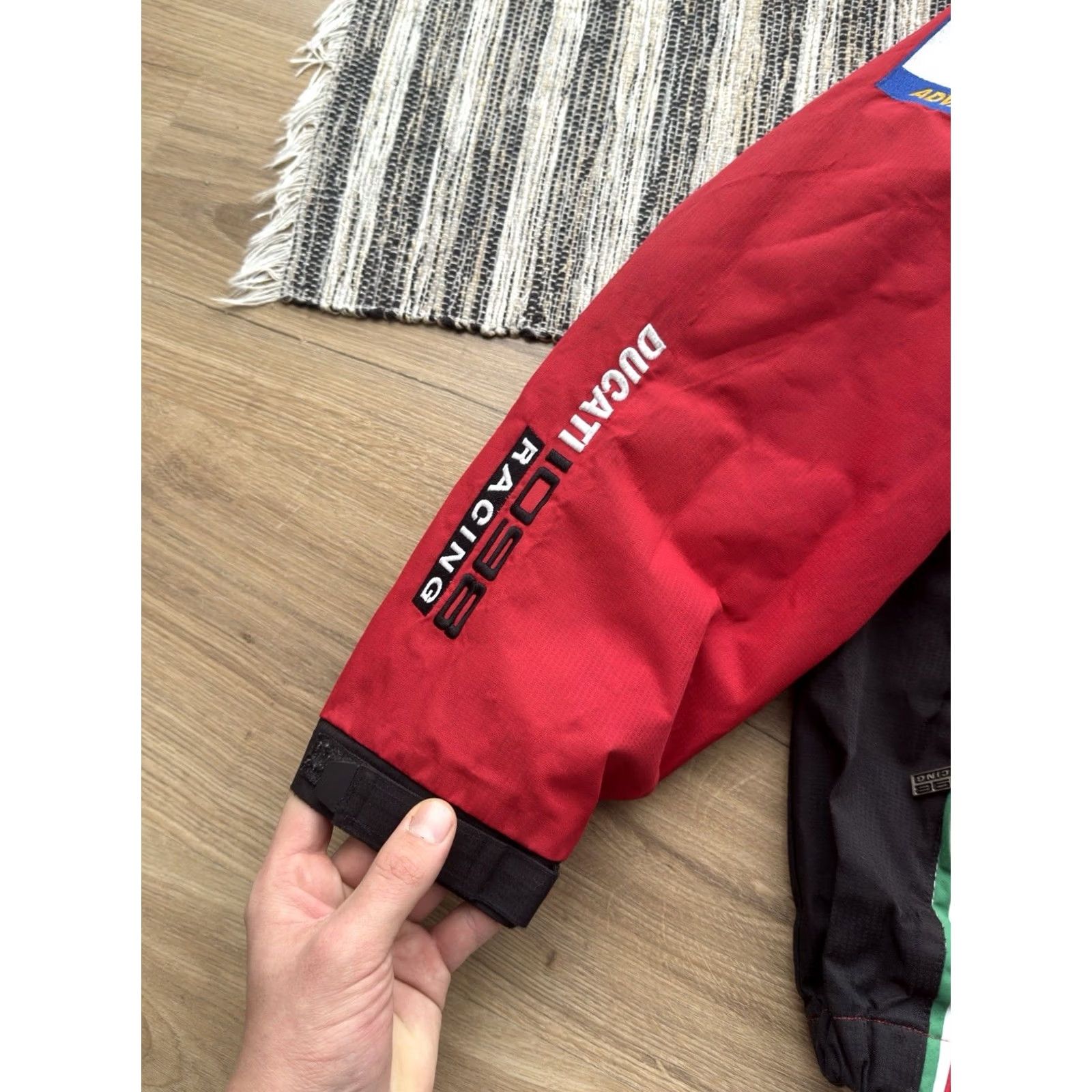Vintage VINTAGE Ducati 1098 Racing Red Windbreaker Jacket Mens XL Size Nike? Size US XL / EU 56 / 4 - 6 Thumbnail