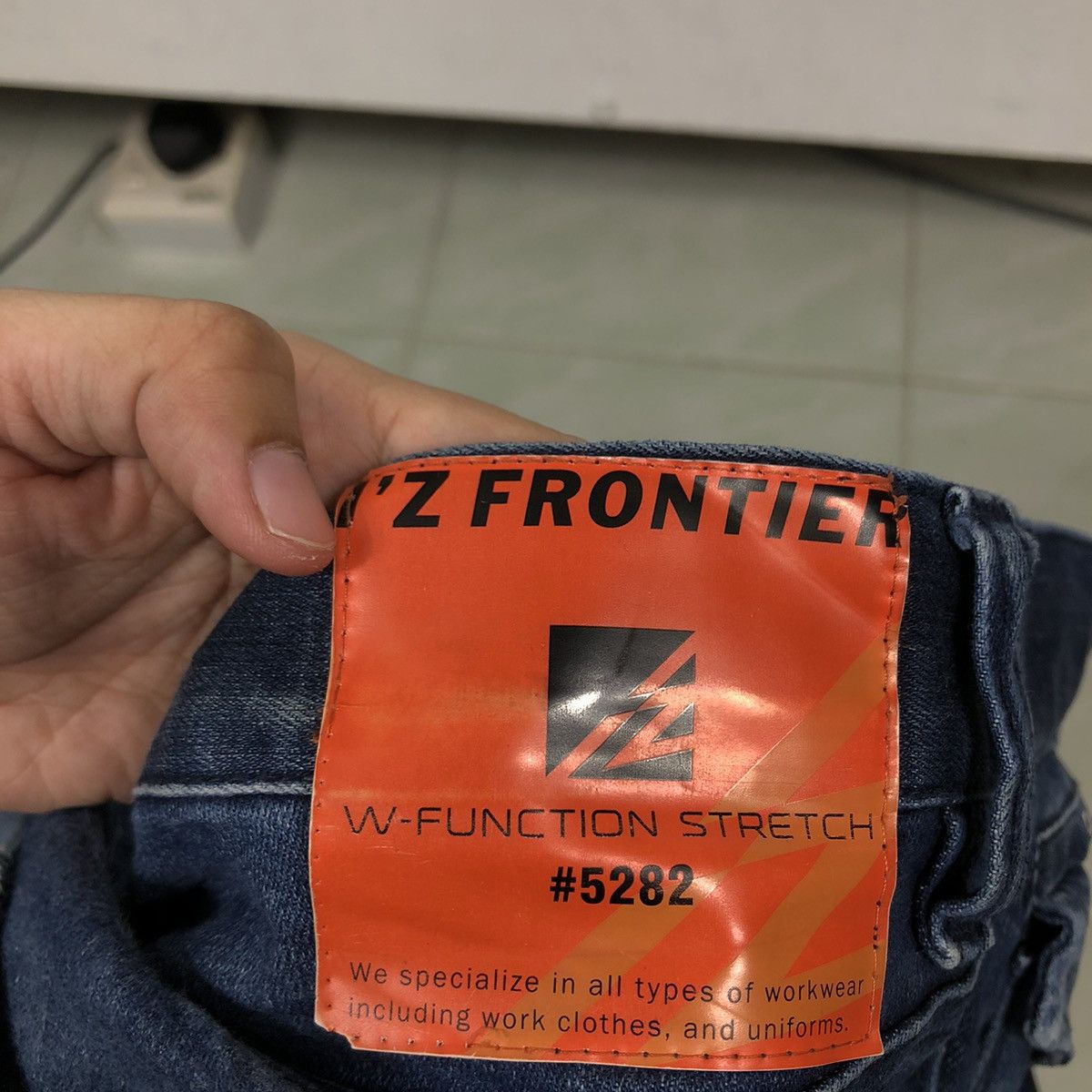 Japanese Brand 🔥PUNK DESIGN DISTRESSED DENIM JEANS I’Z FRONTIER JAPAN Size US 35 - 11 Thumbnail