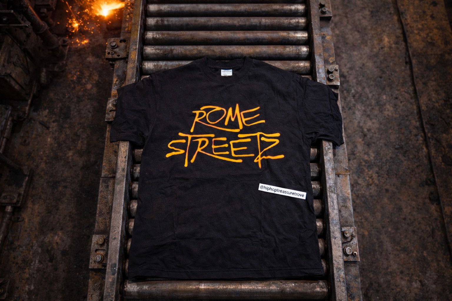 Other Rome Streetz *SIGNED* '24/'25 Tour Merch: Razor Tee XL Size US XL / EU 56 / 4 - 1 Thumbnail