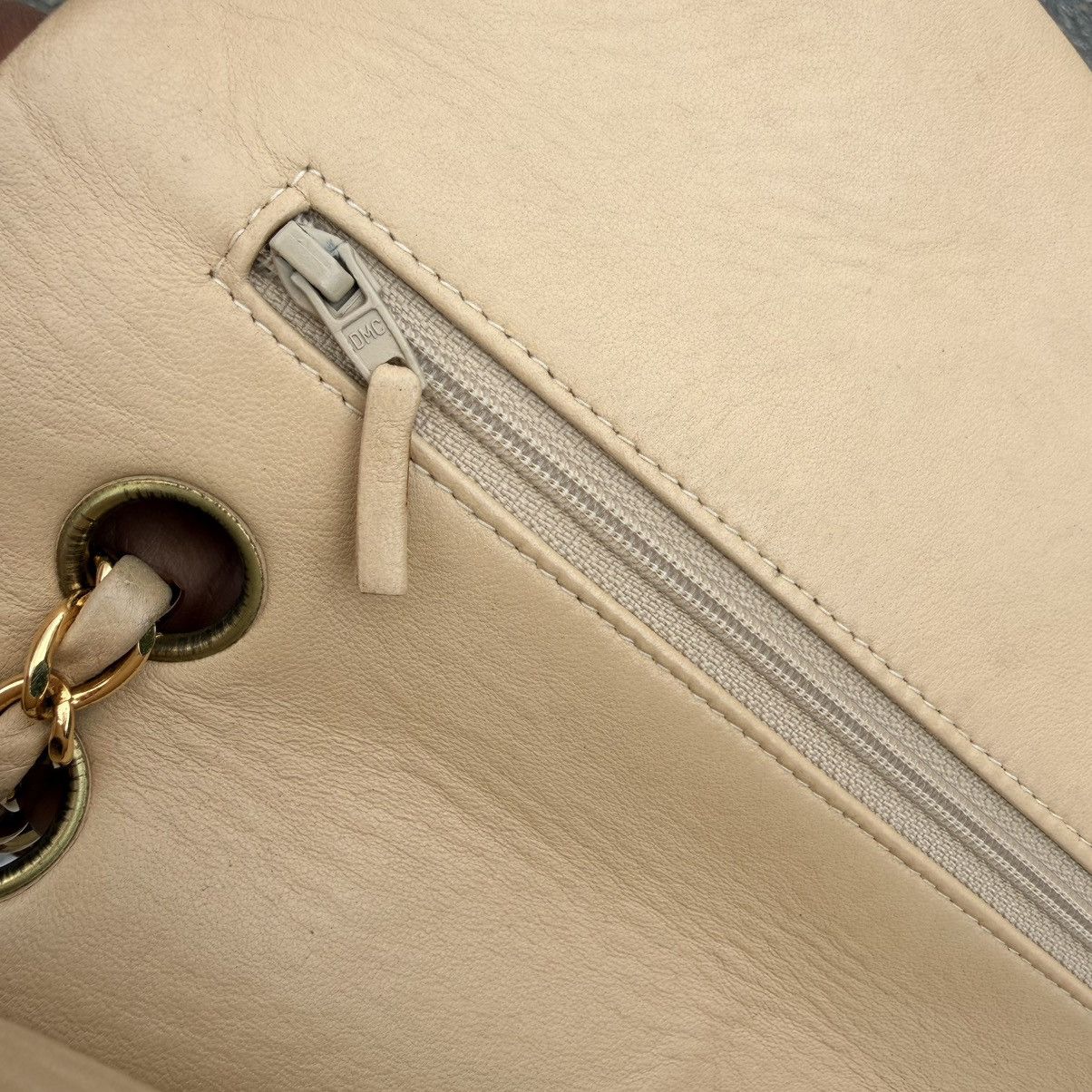 Chanel Chanel Medium Flap Beige Timeless Classic Vintage Shoulder Size ONE SIZE - 16 Thumbnail